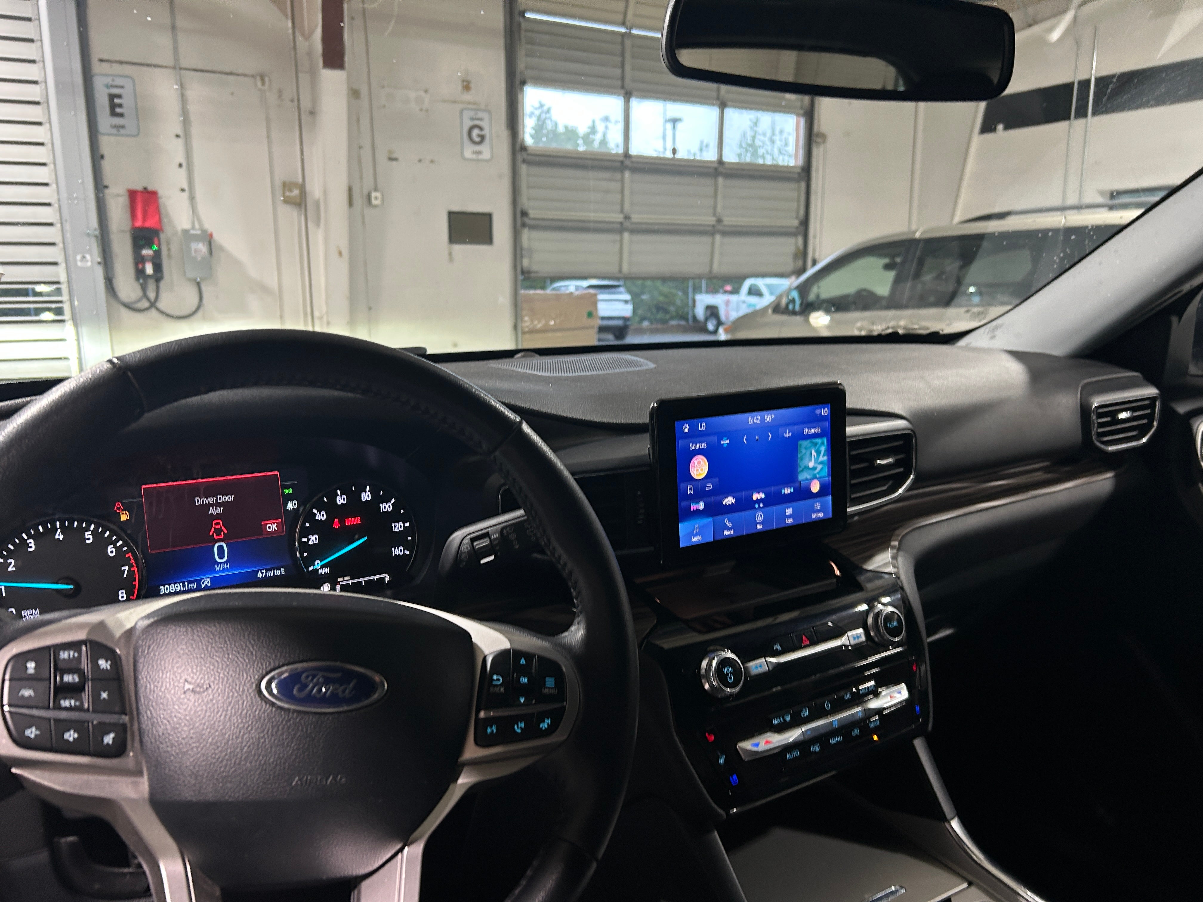 2024 Ford Explorer Limited 2