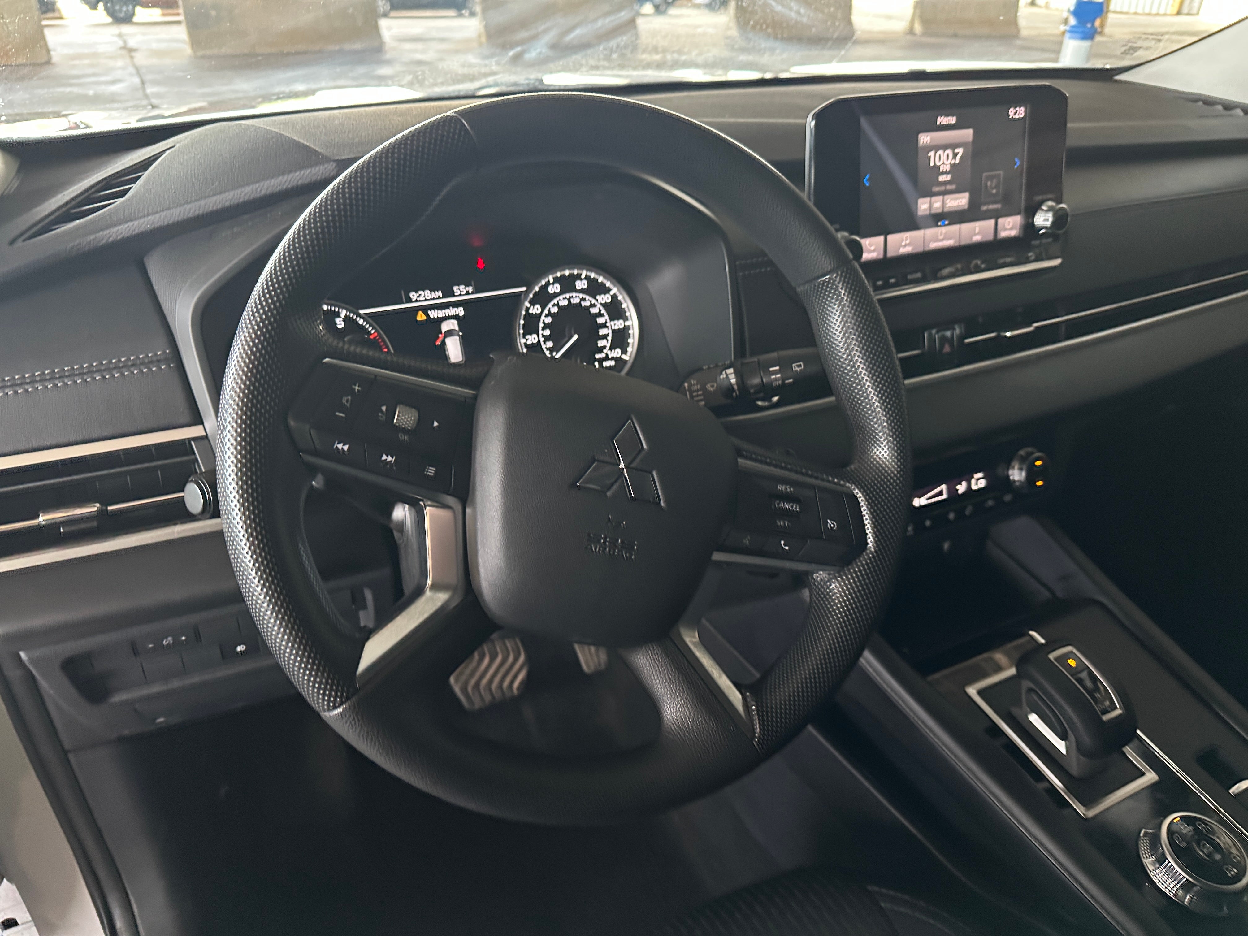 2022 Mitsubishi Outlander ES 5