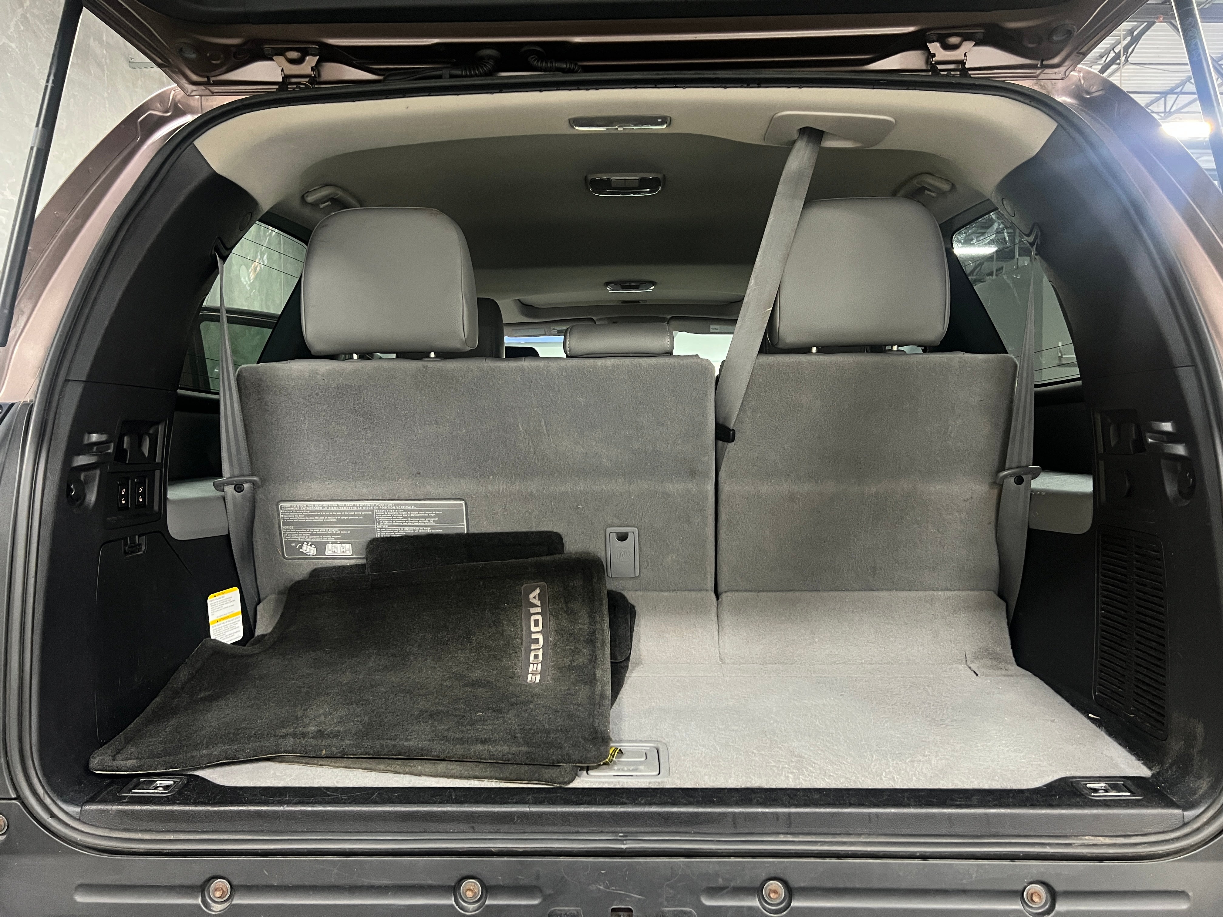 2018 Toyota Sequoia SR5 6