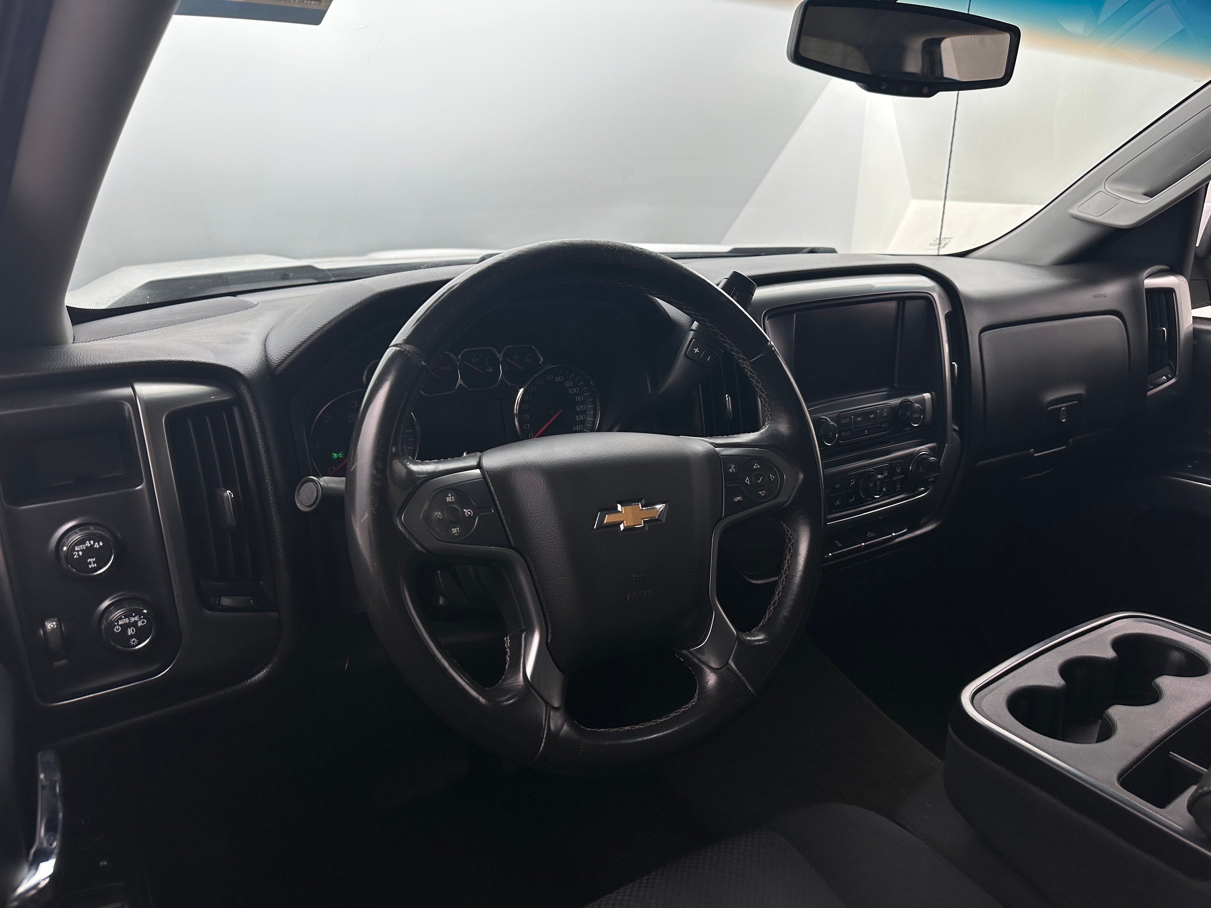 2017 Chevrolet Silverado 1500 LT 3