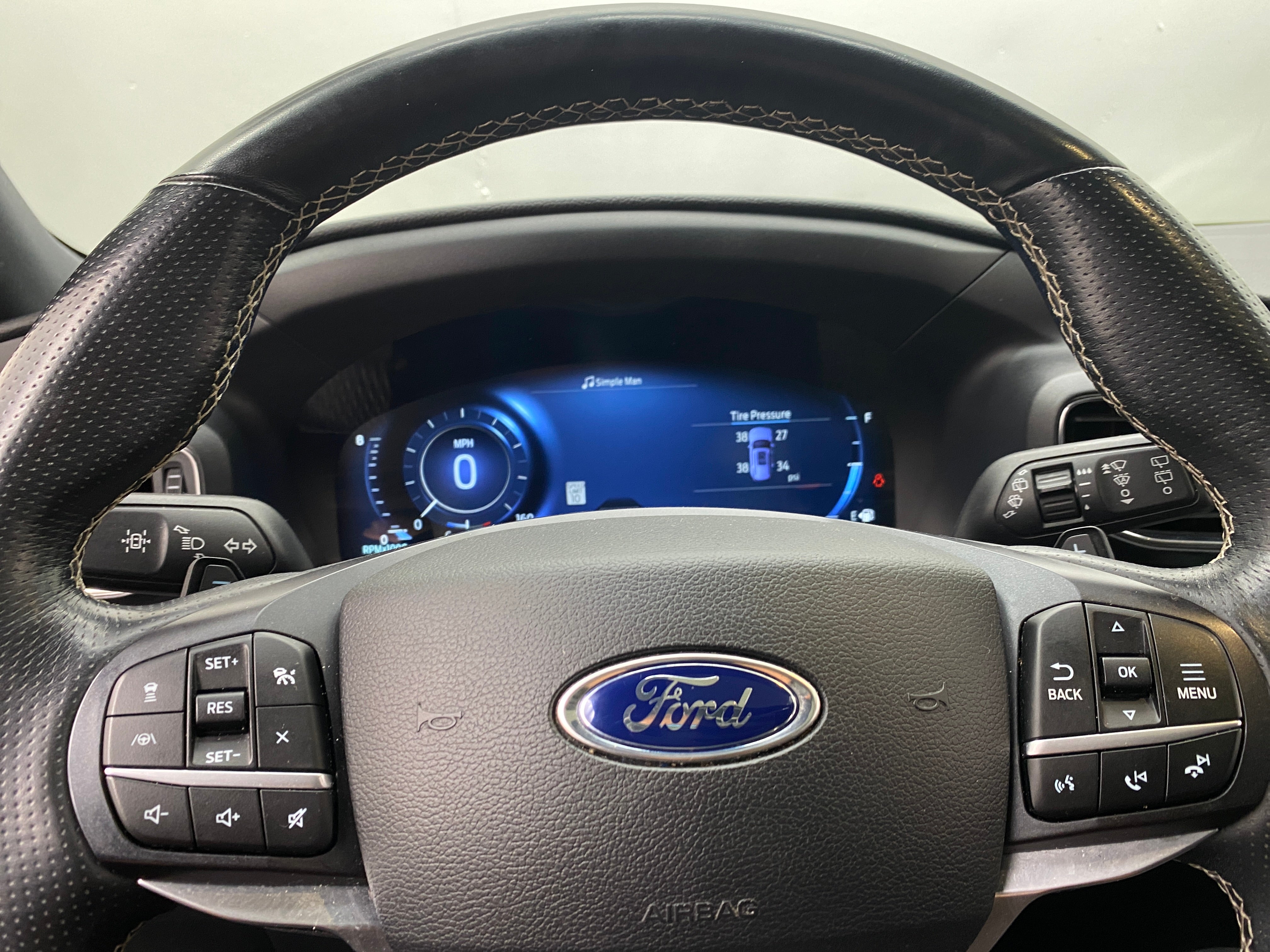 2020 Ford Explorer ST 4