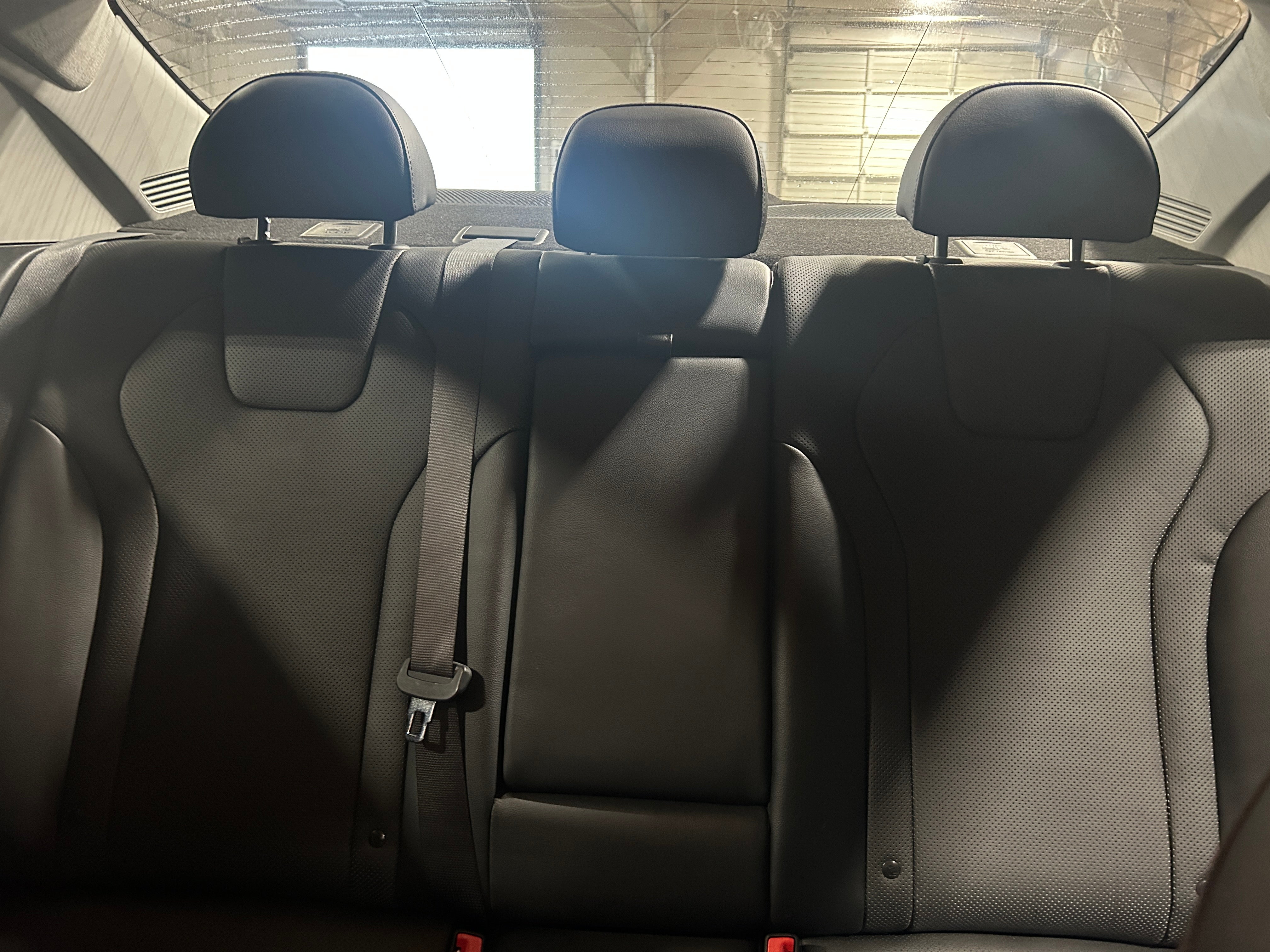 2022 Hyundai Elantra Limited Edition 5