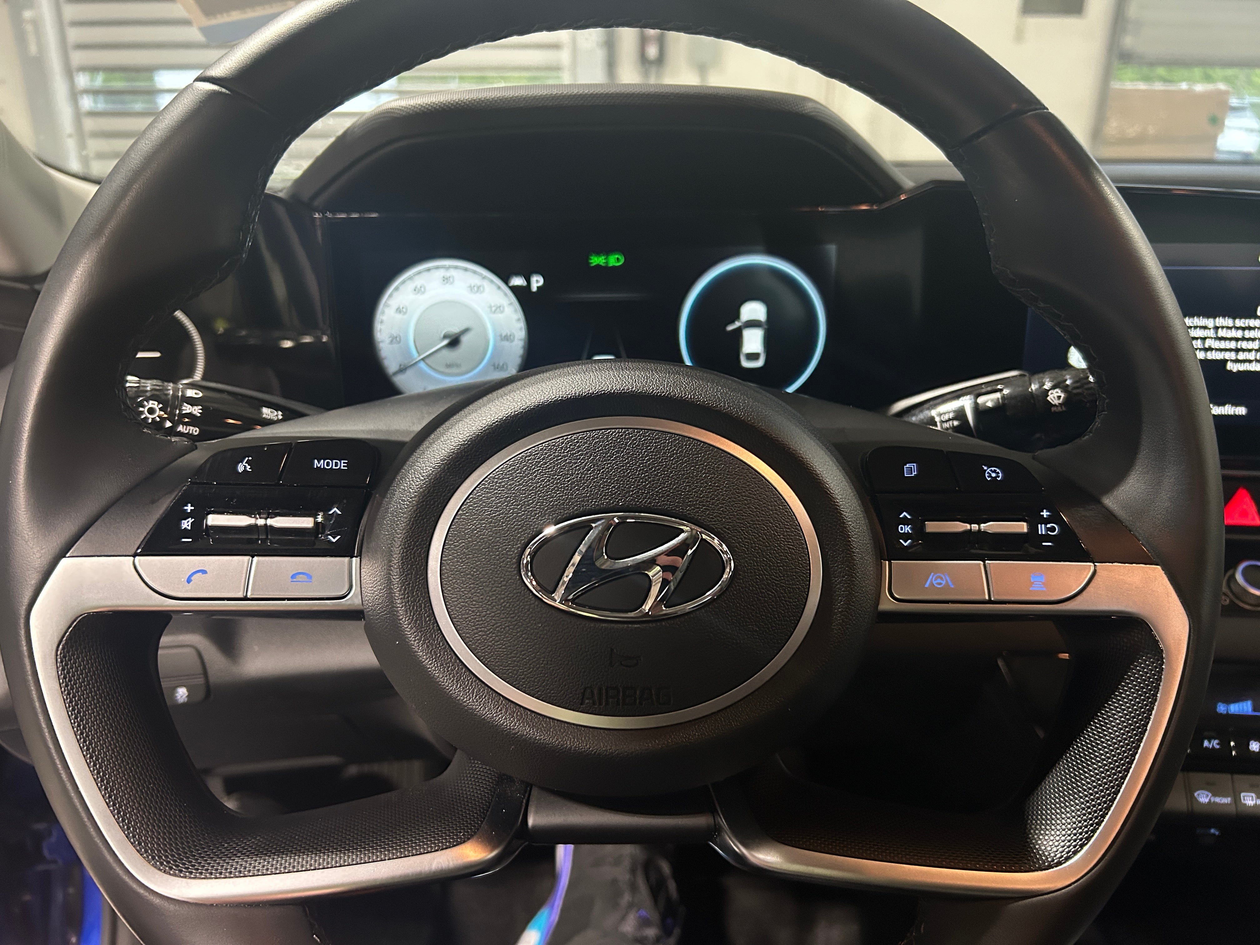 2022 Hyundai Elantra Limited Edition 4