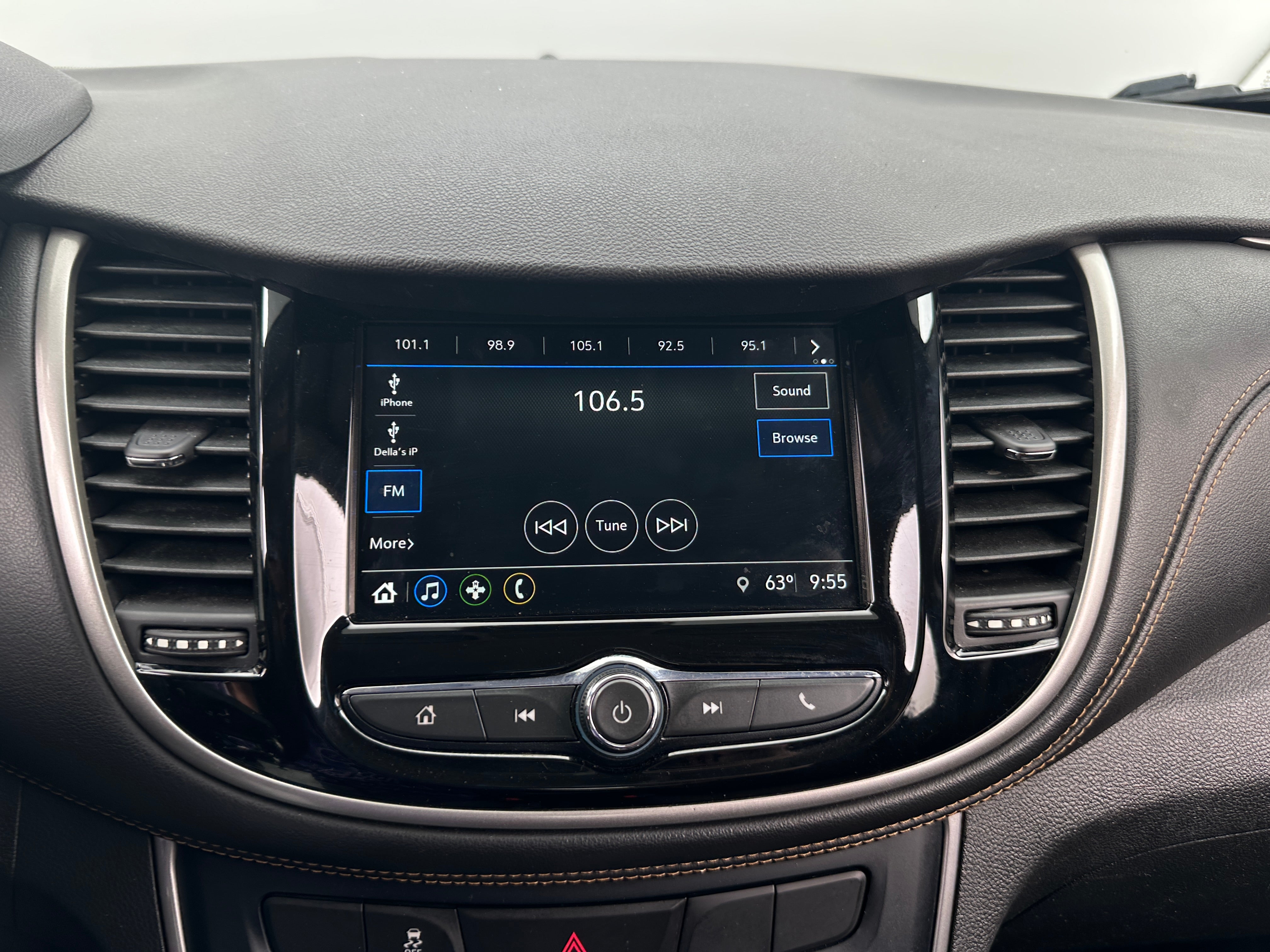 2019 Chevrolet Trax LS 4