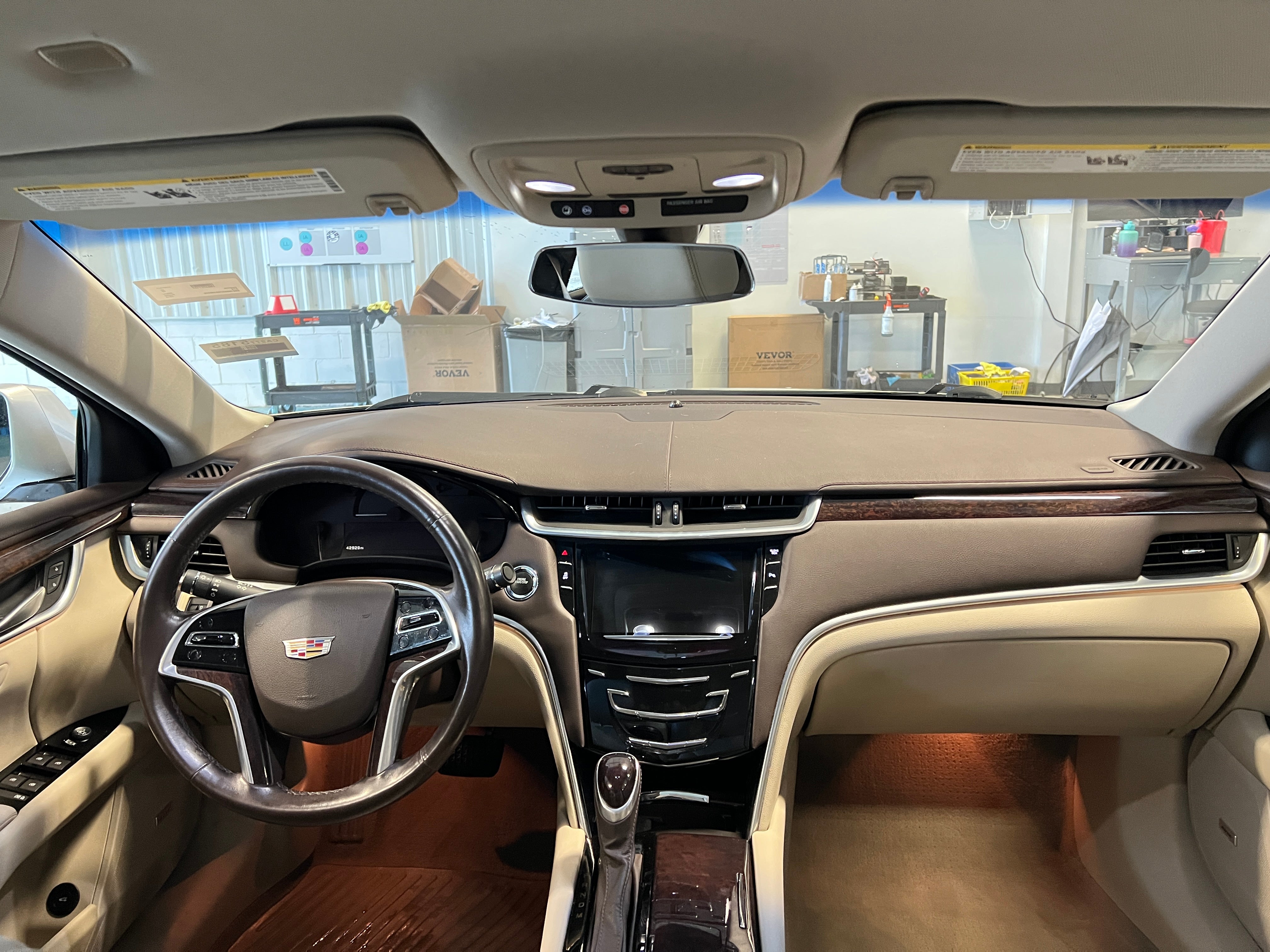 2016 Cadillac XTS Luxury 2