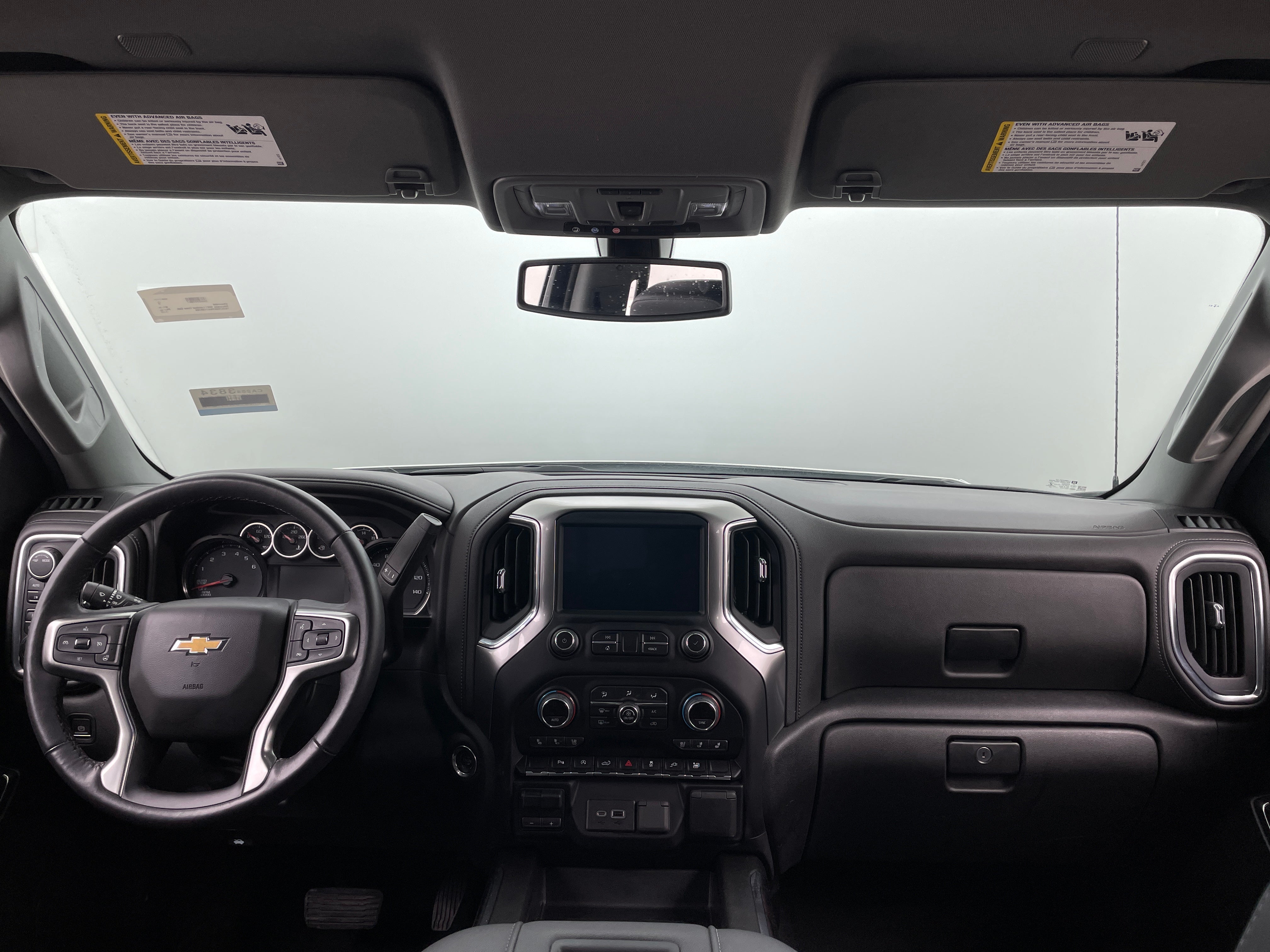 2022 Chevrolet Silverado 1500 Limited LTZ 2