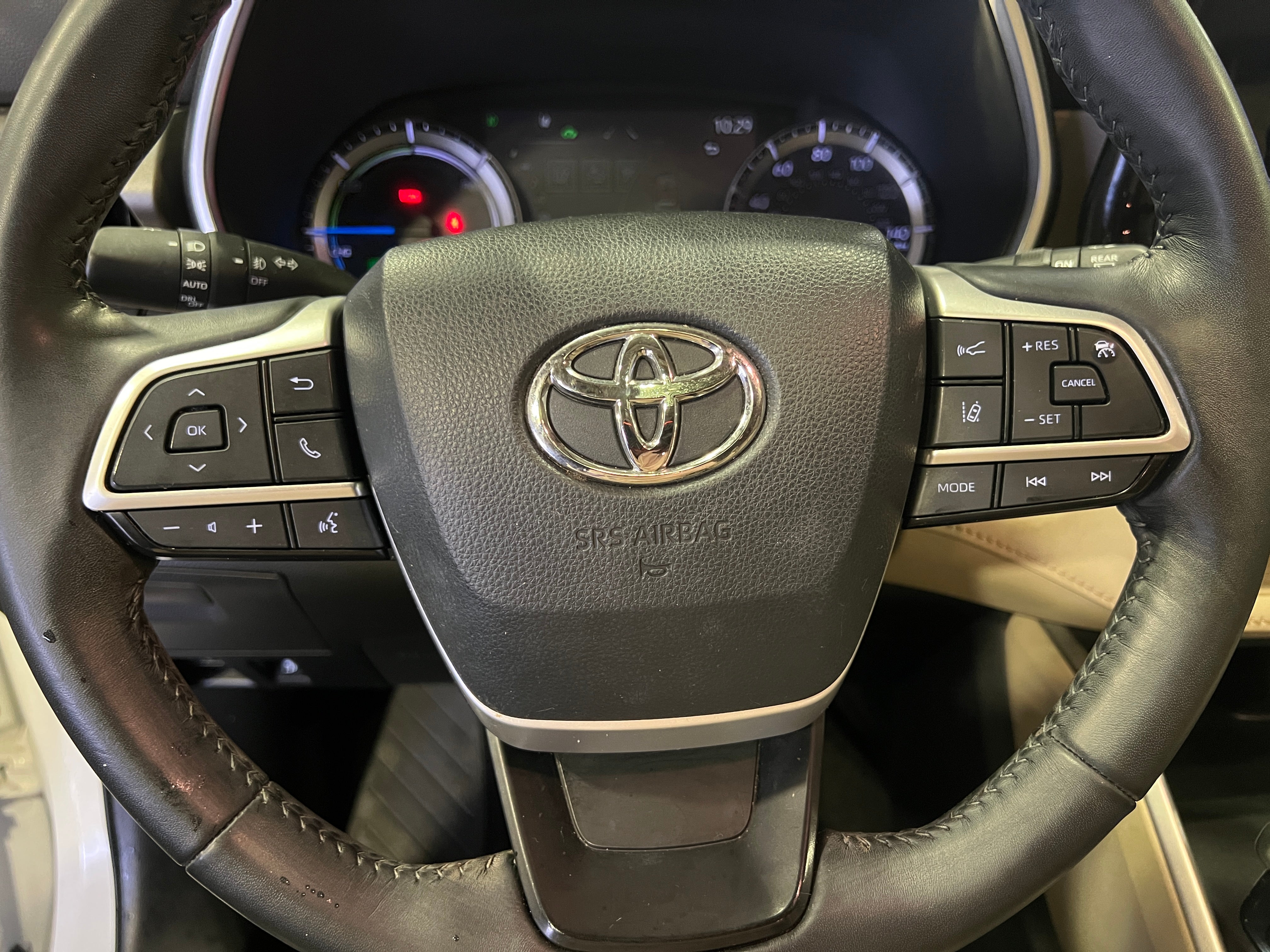 2023 Toyota Highlander XLE 4