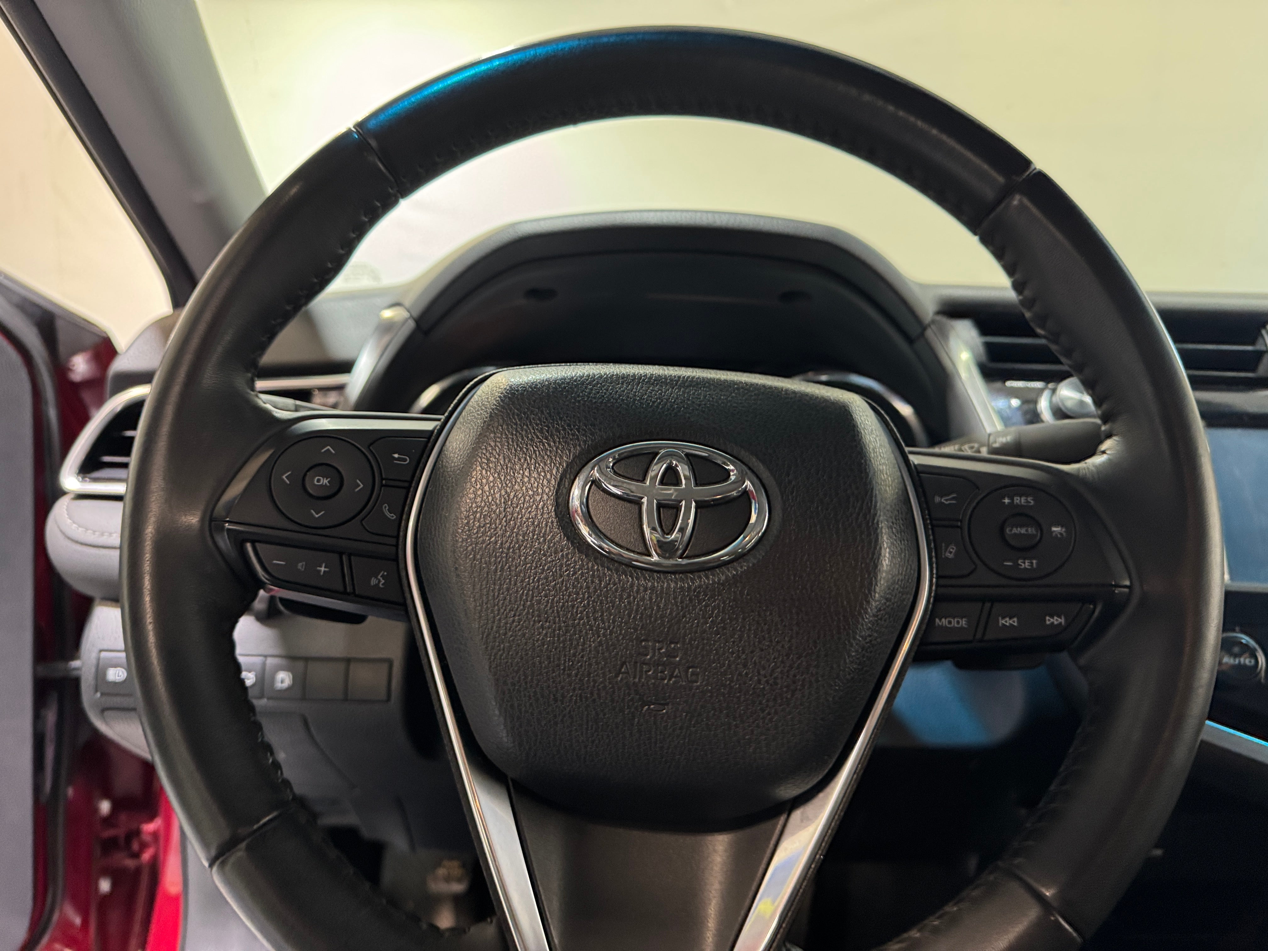 2018 Toyota Camry SE 4