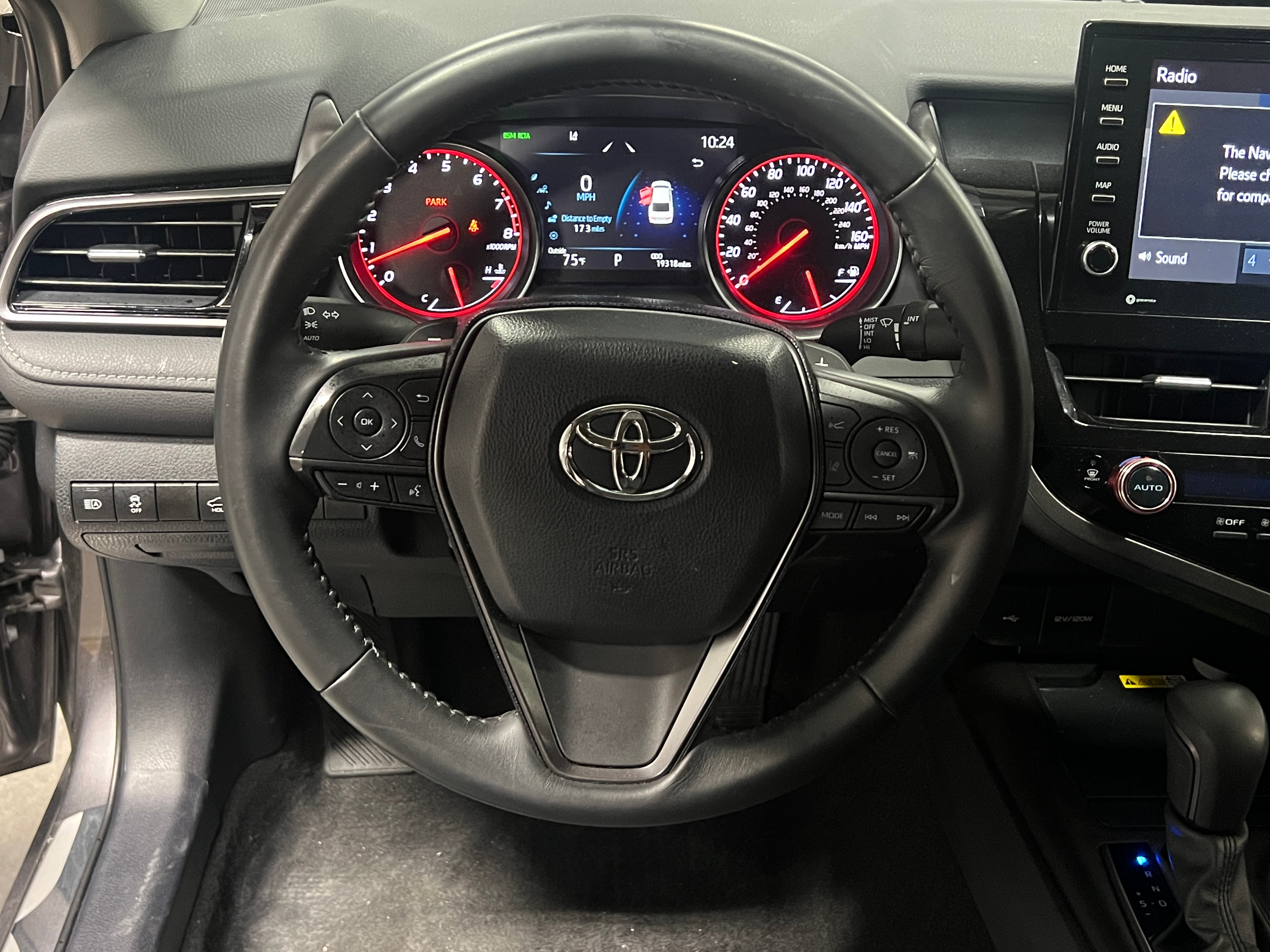 2024 Toyota Camry XSE 4