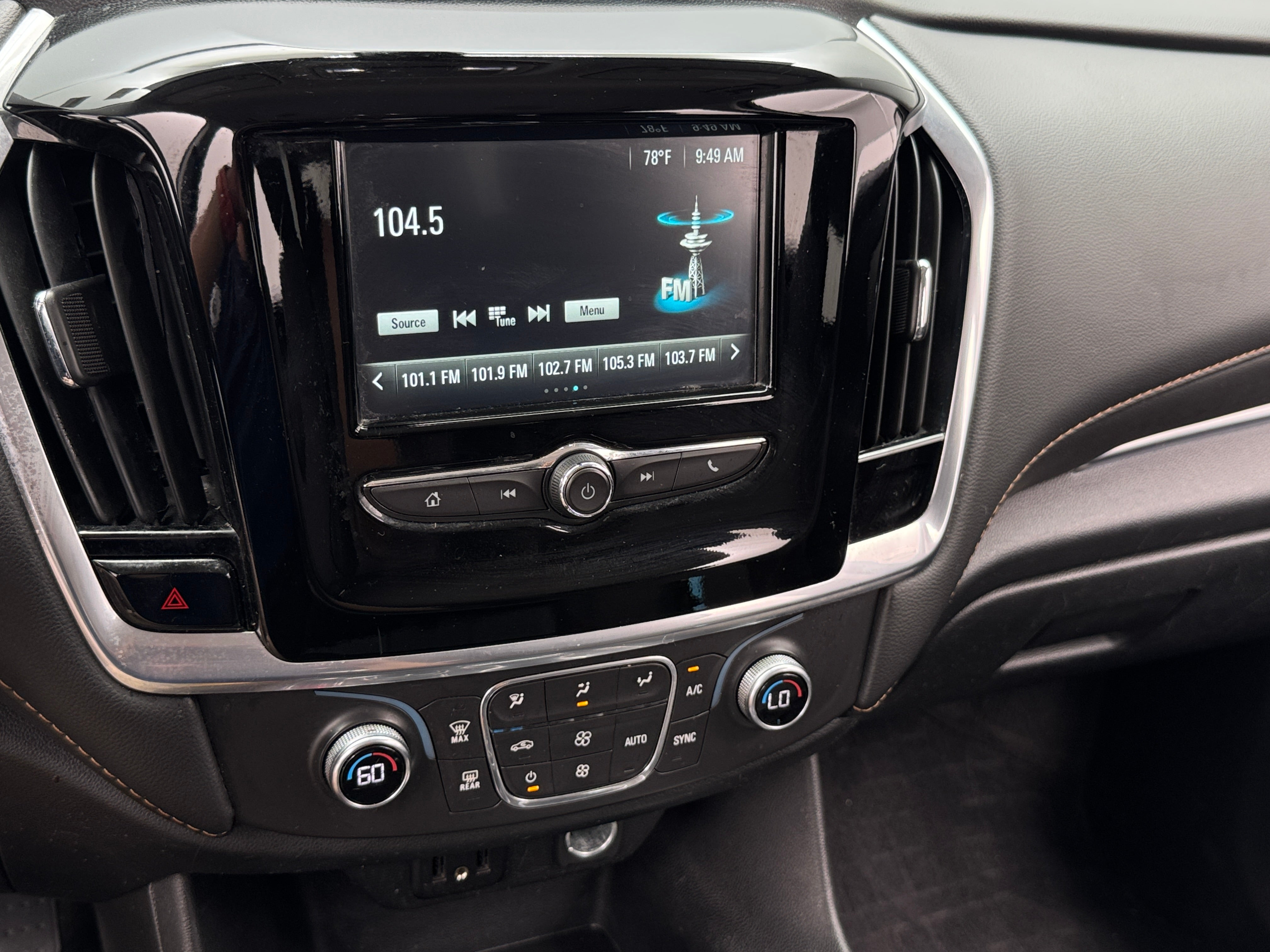2019 Chevrolet Traverse LS 4