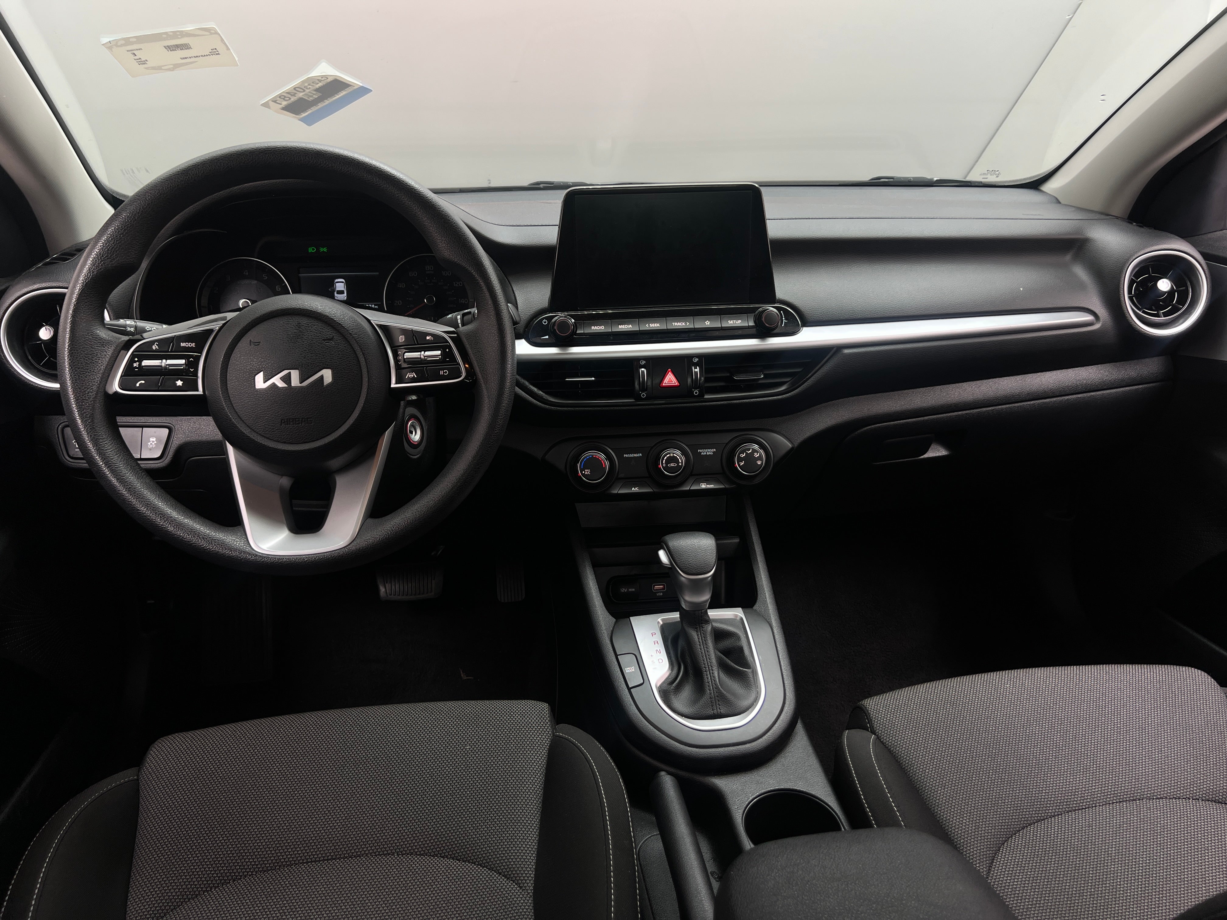 2024 Kia Forte LXS 3