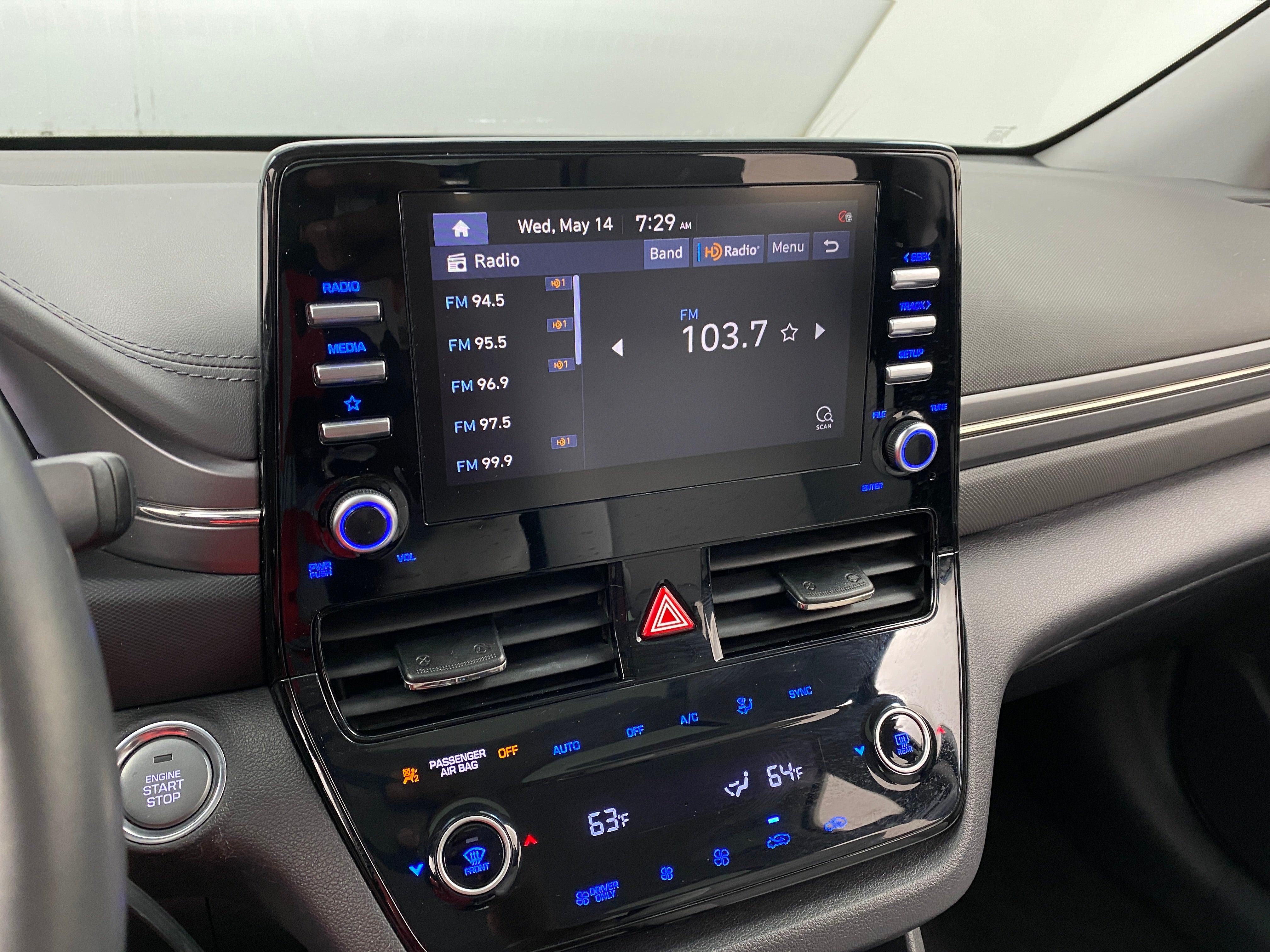 2021 Hyundai Ioniq SEL 4