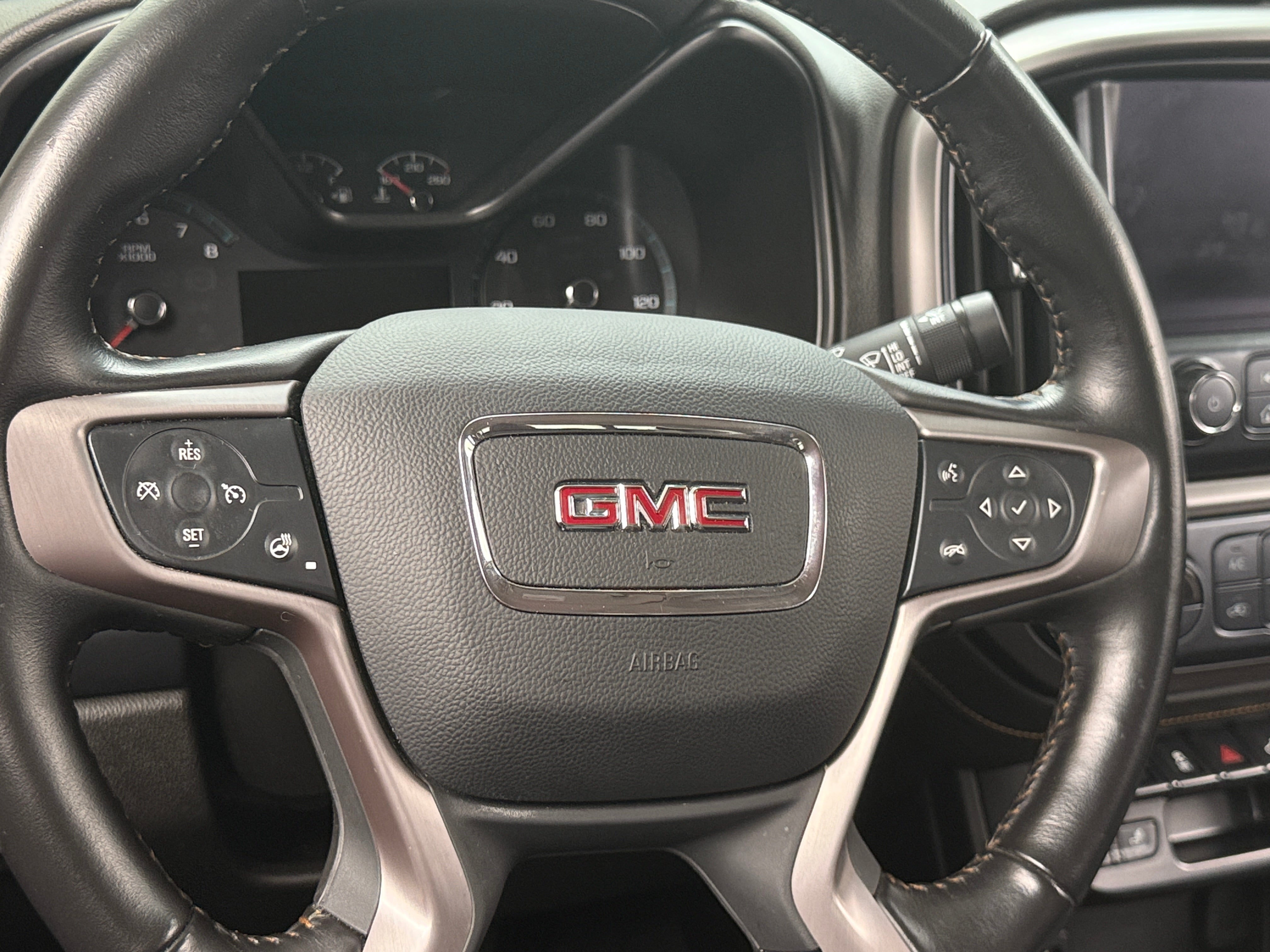 2022 GMC Canyon AT4 4
