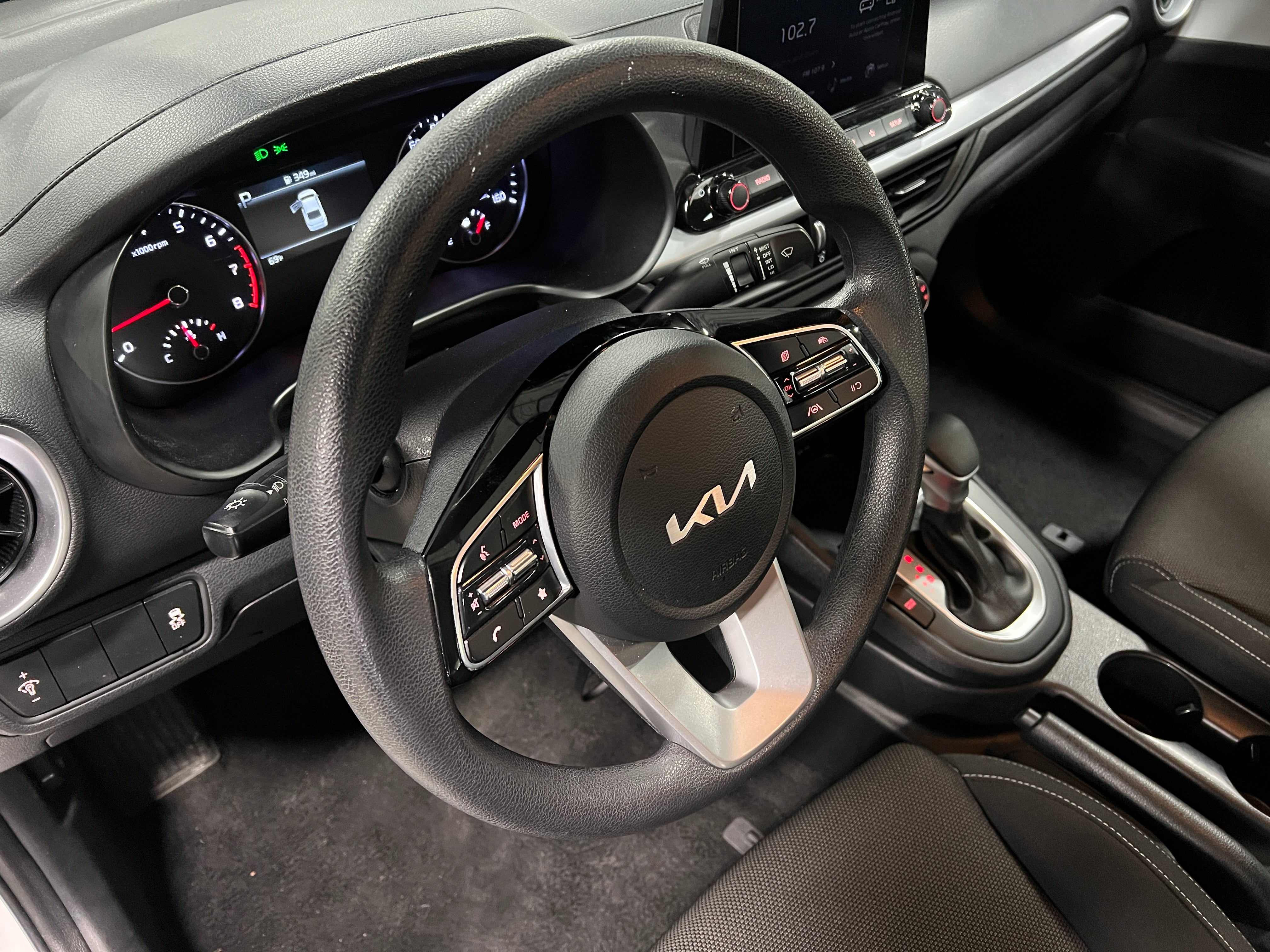 2023 Kia Forte LXS 5