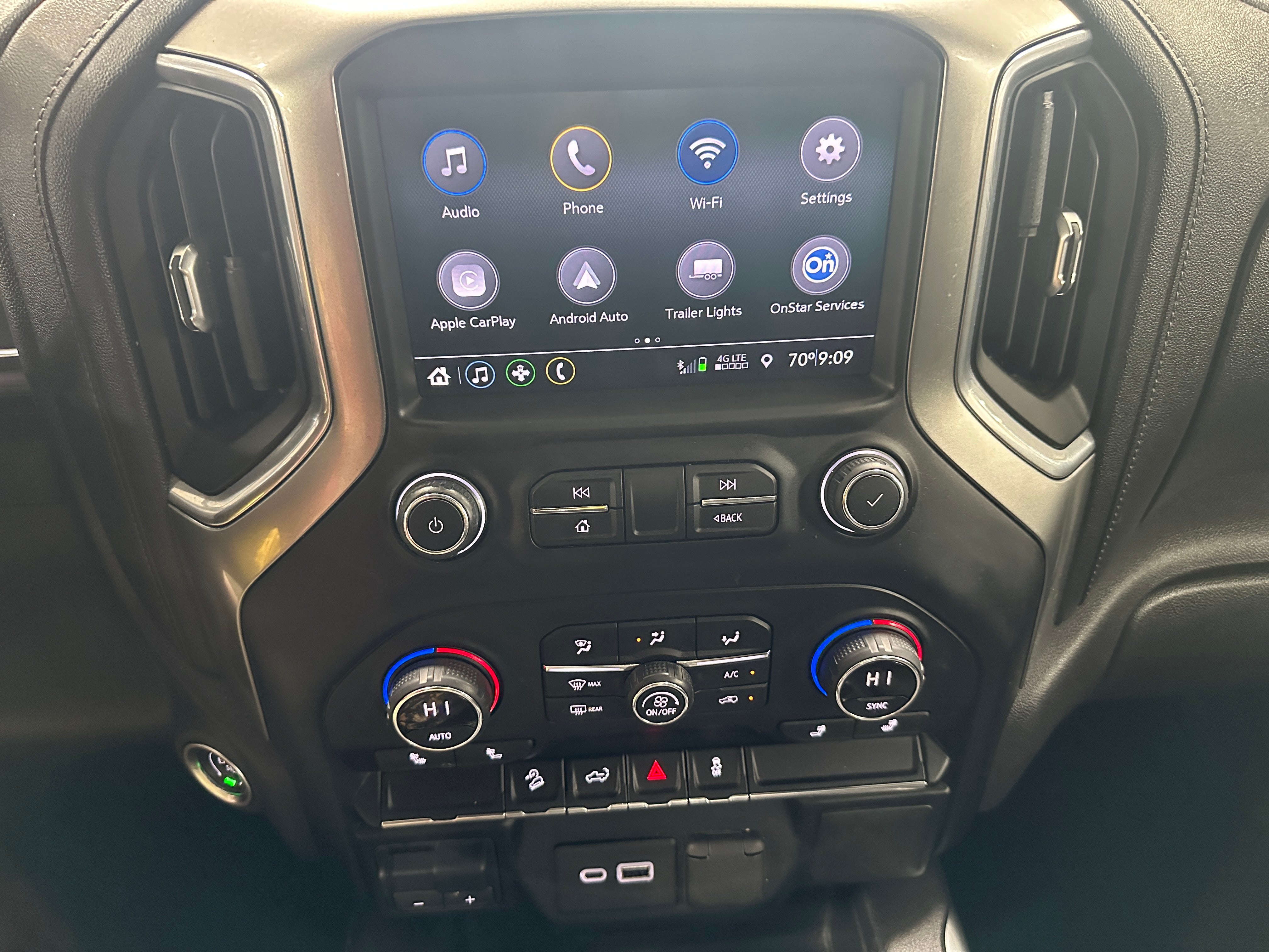 2021 Chevrolet Silverado 1500  4
