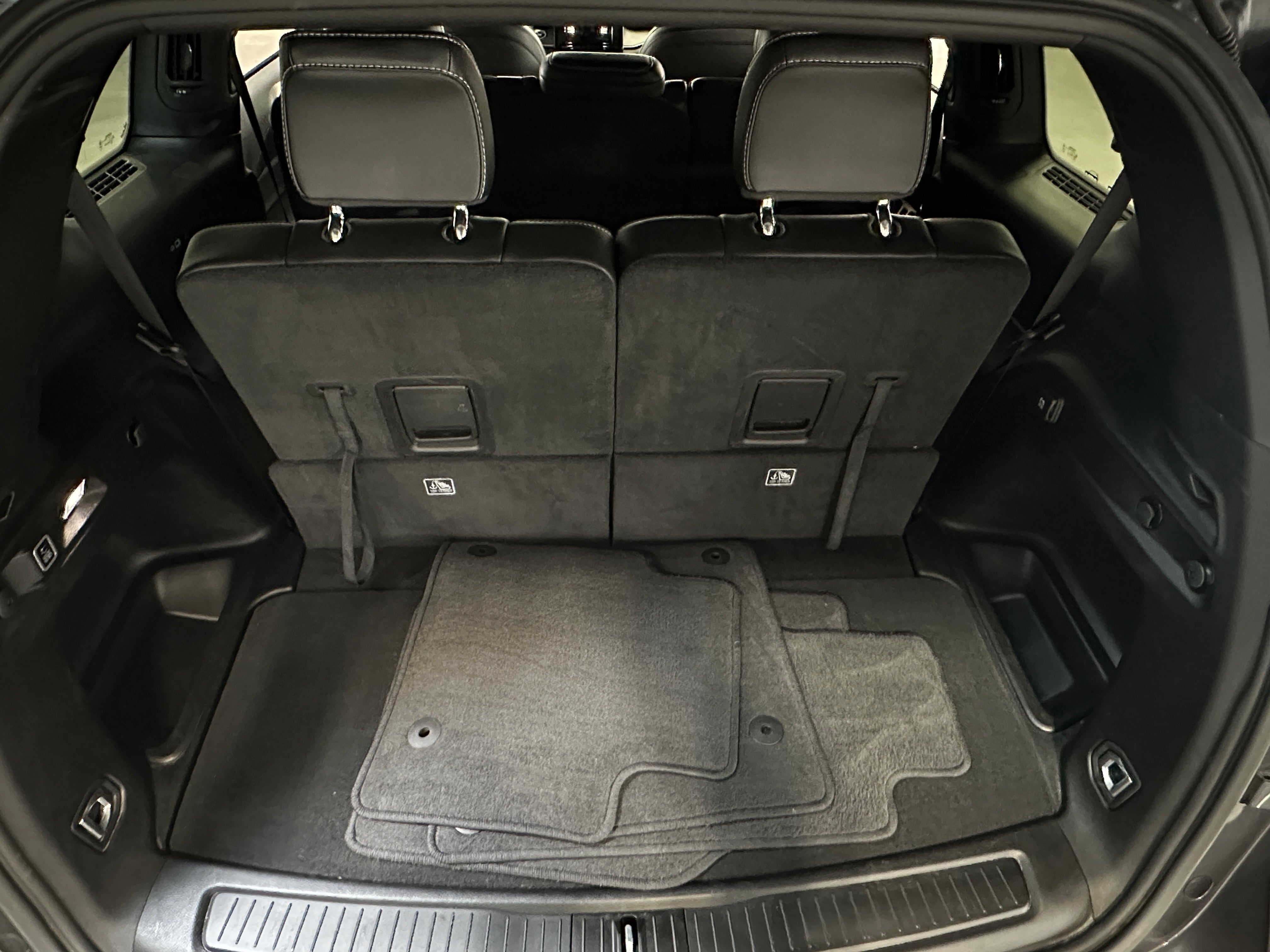 2023 Jeep Grand Cherokee L Altitude 6