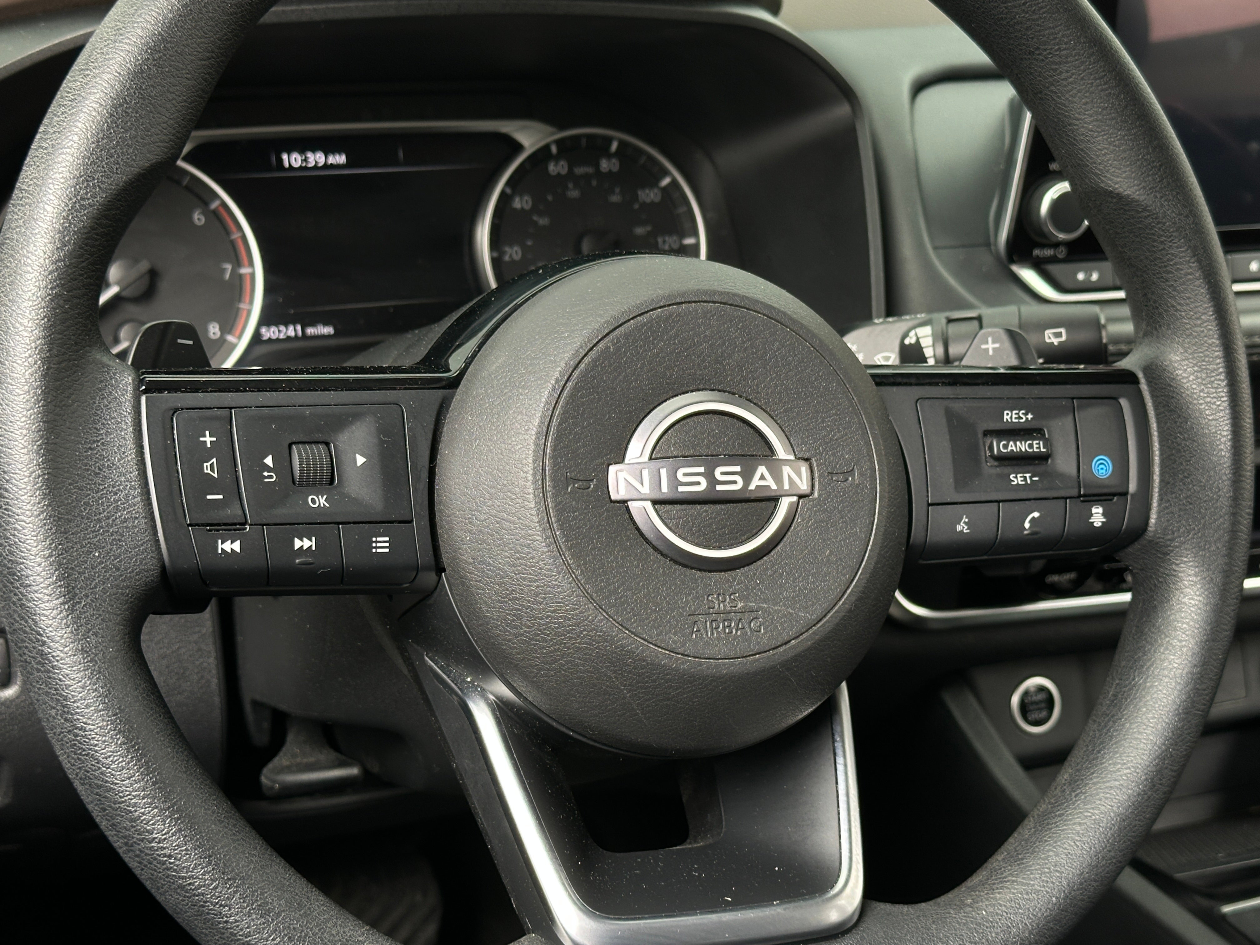 2023 Nissan Rogue SV 5