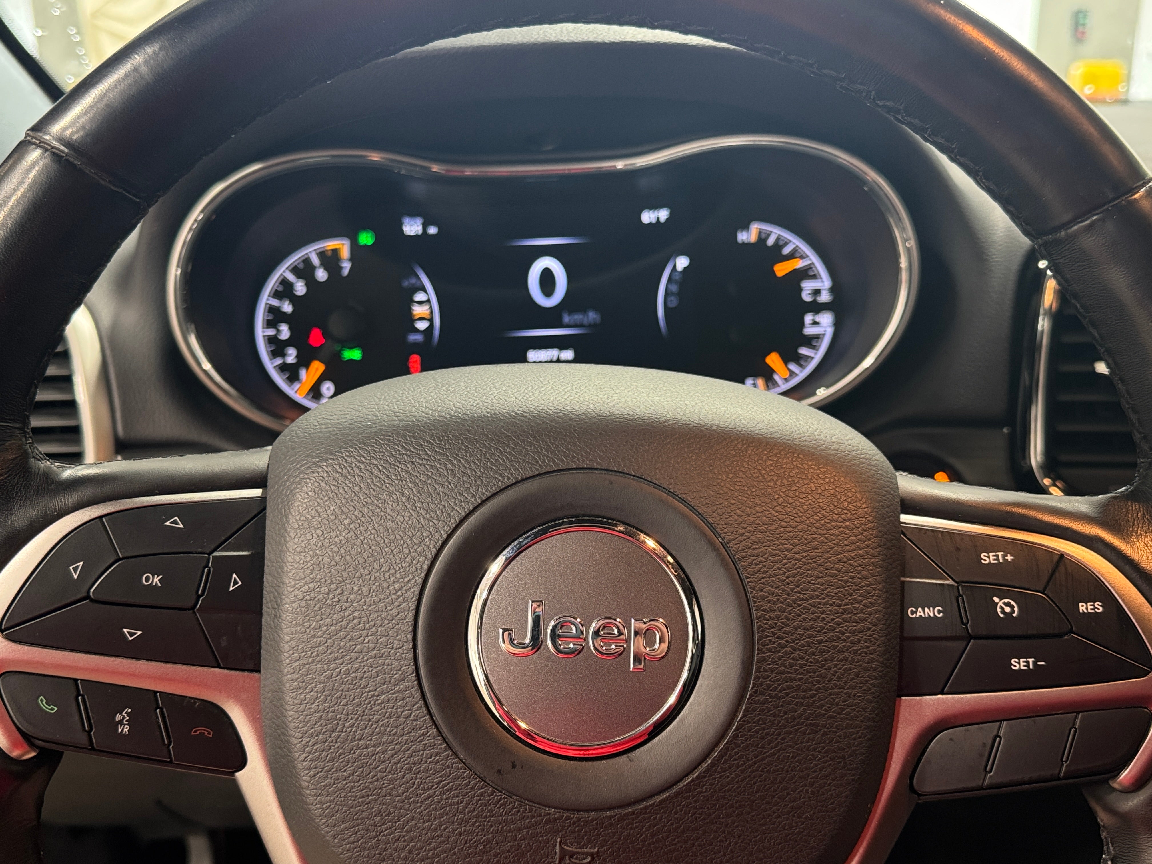 2020 Jeep Grand Cherokee Altitude 4