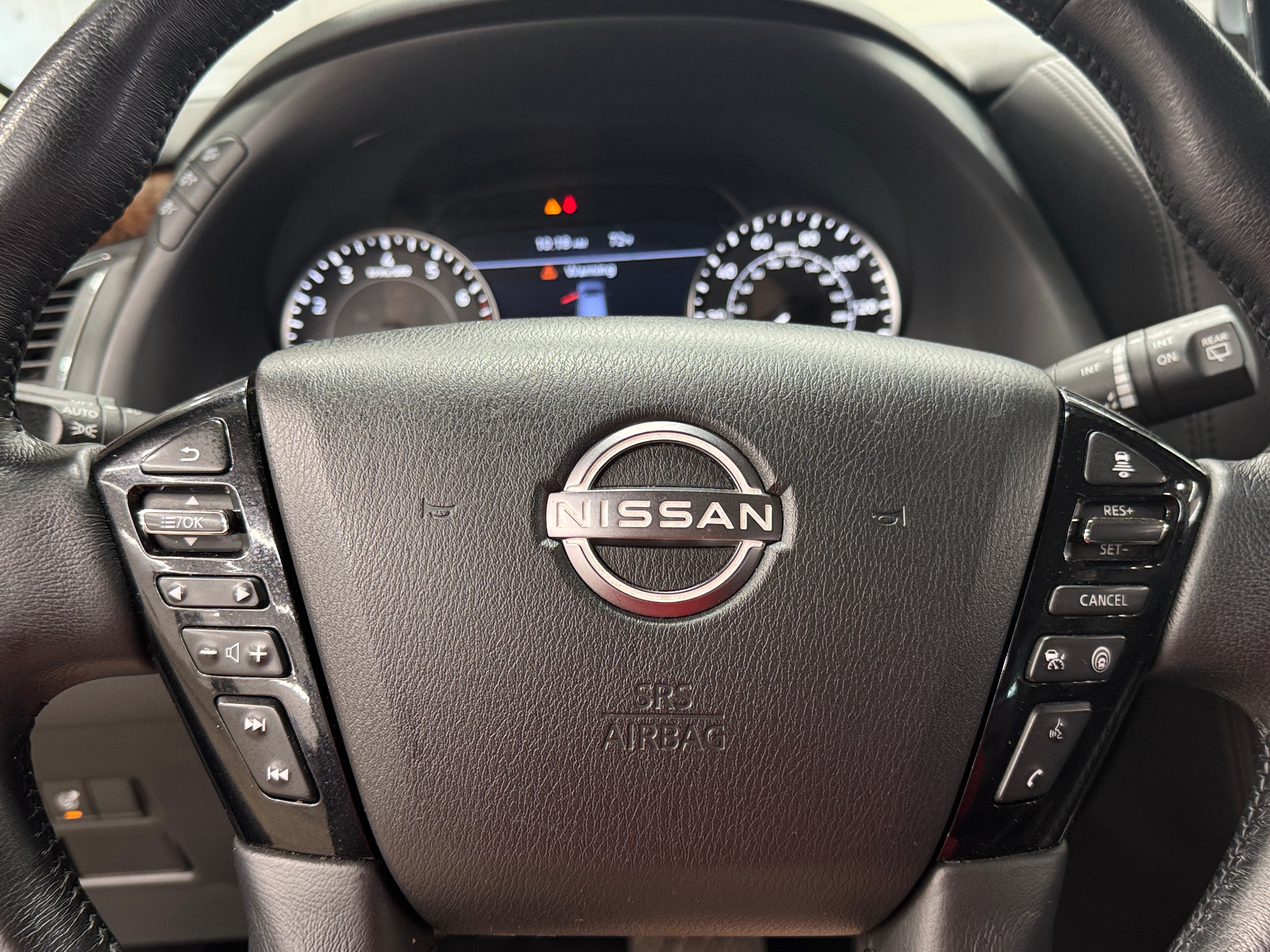 2023 Nissan Armada SL 5