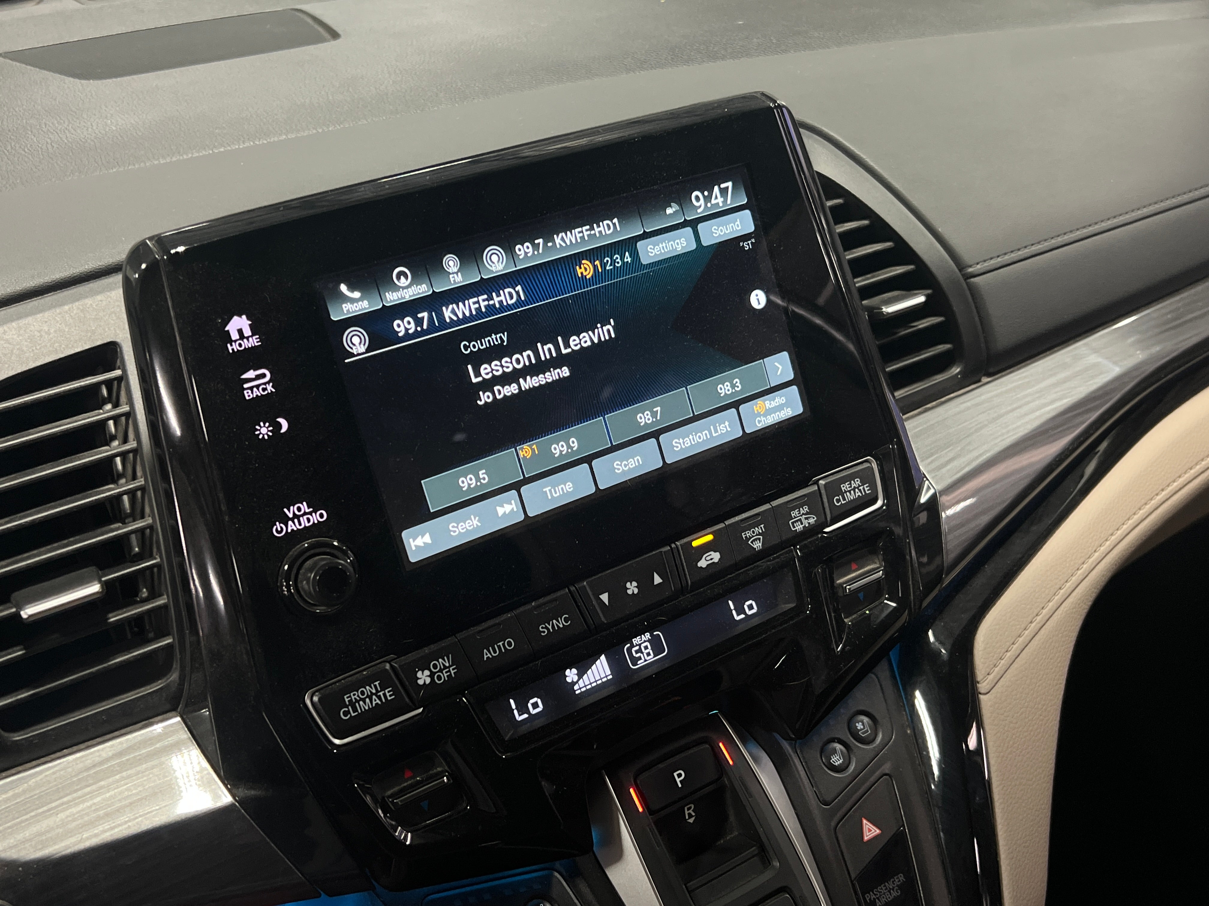 2022 Honda Odyssey Elite 3