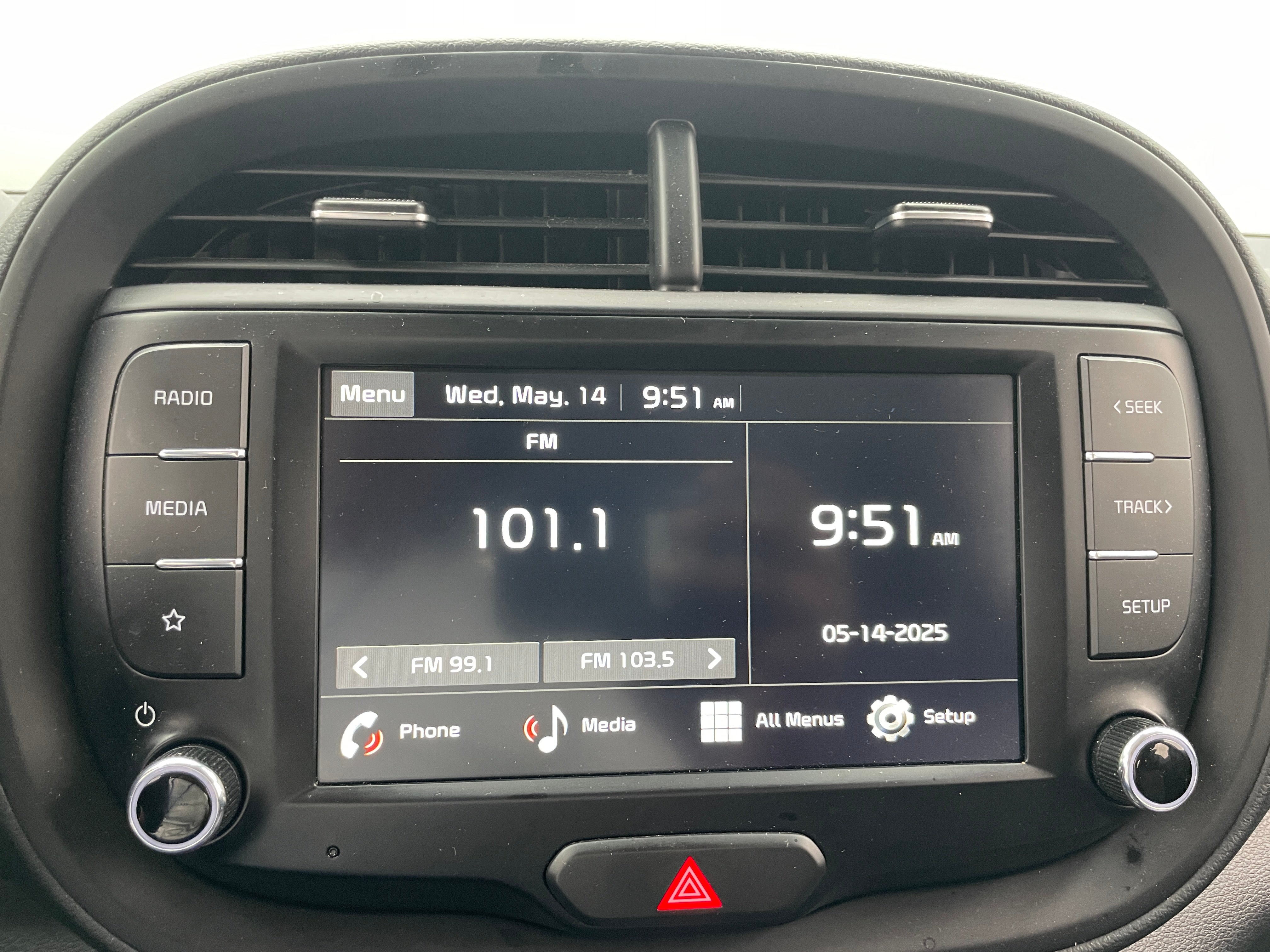 2023 Kia Soul LX 4
