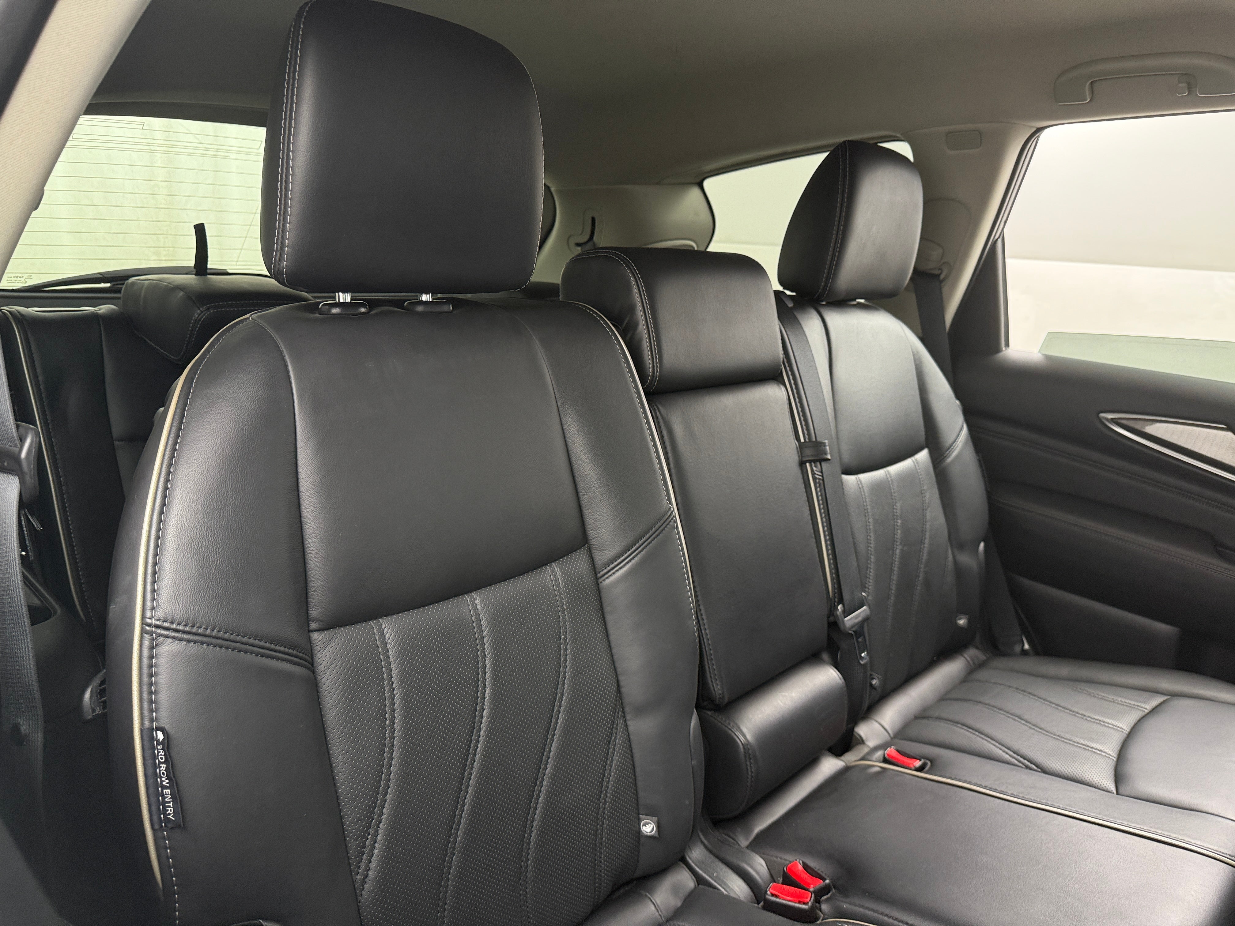 2019 INFINITI QX60 Luxe 5