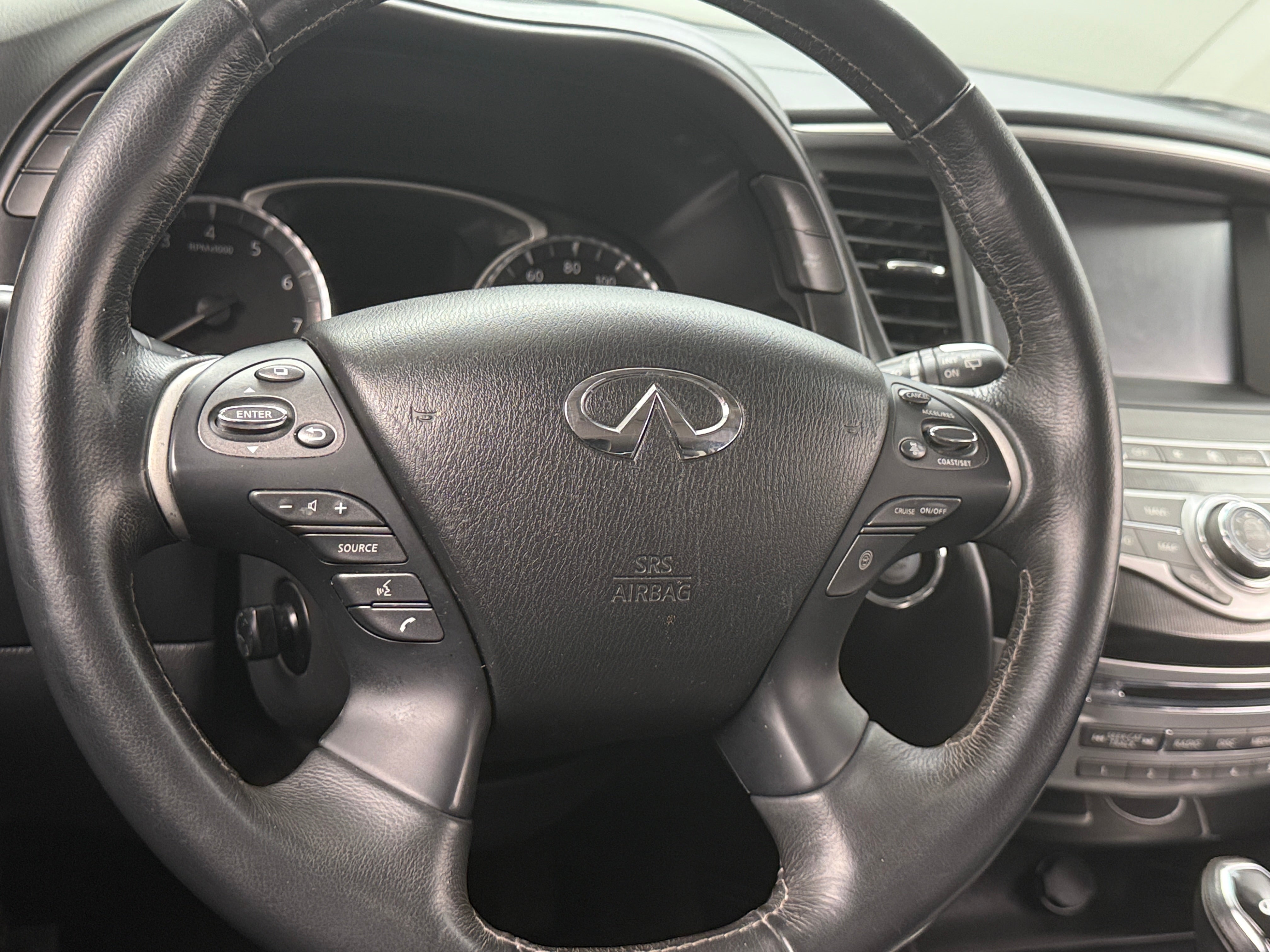 2019 INFINITI QX60 Luxe 4