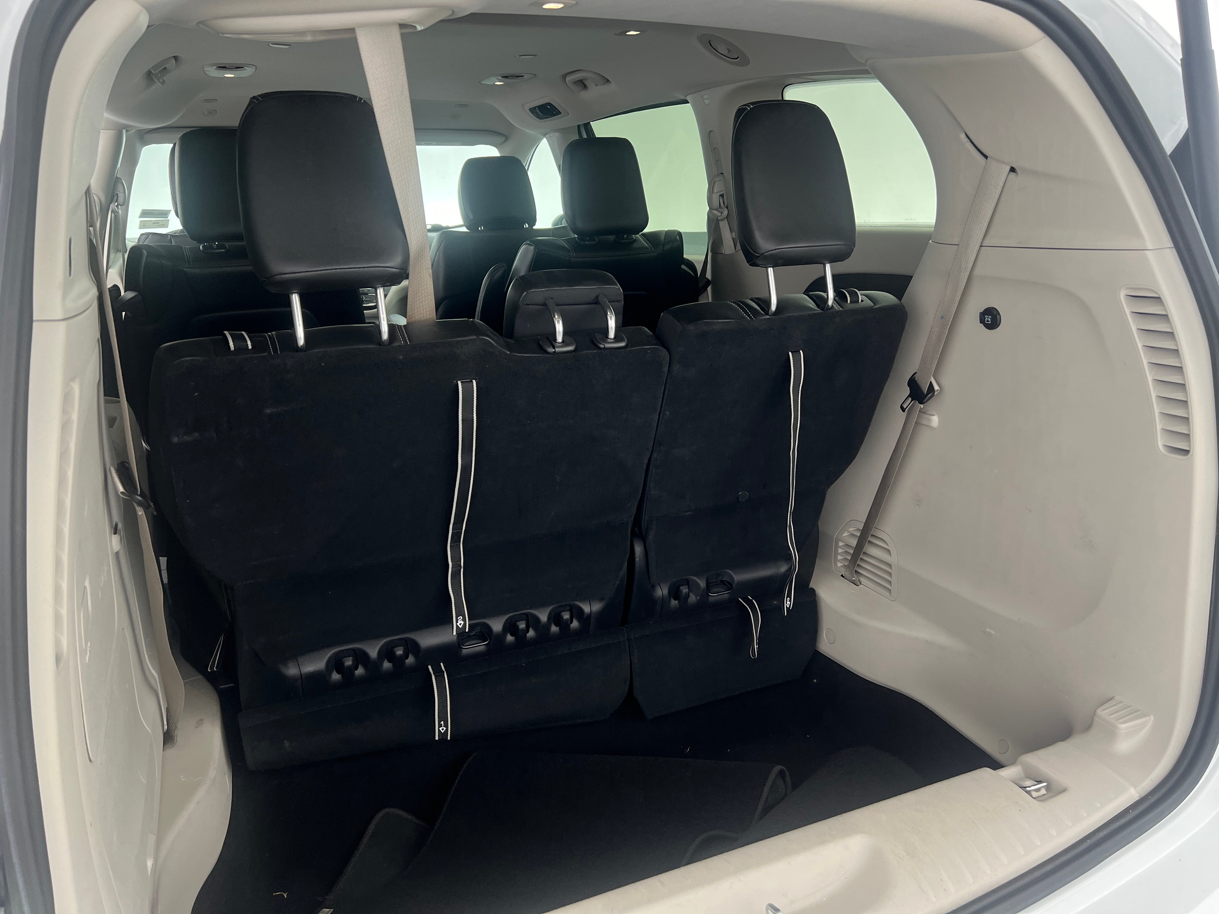 2023 Chrysler Pacifica Hybrid Touring L 6