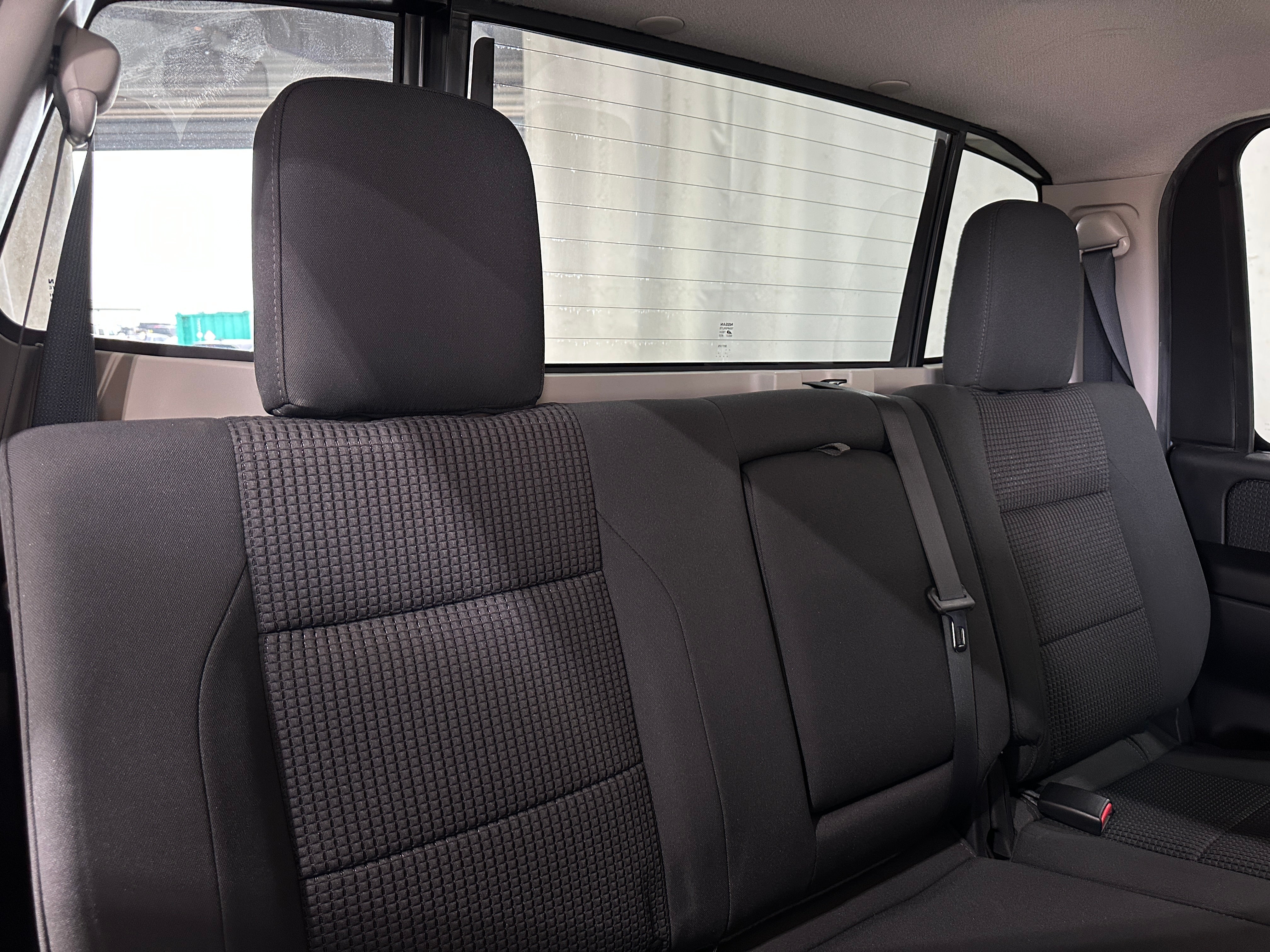 2014 Nissan Titan SV 6