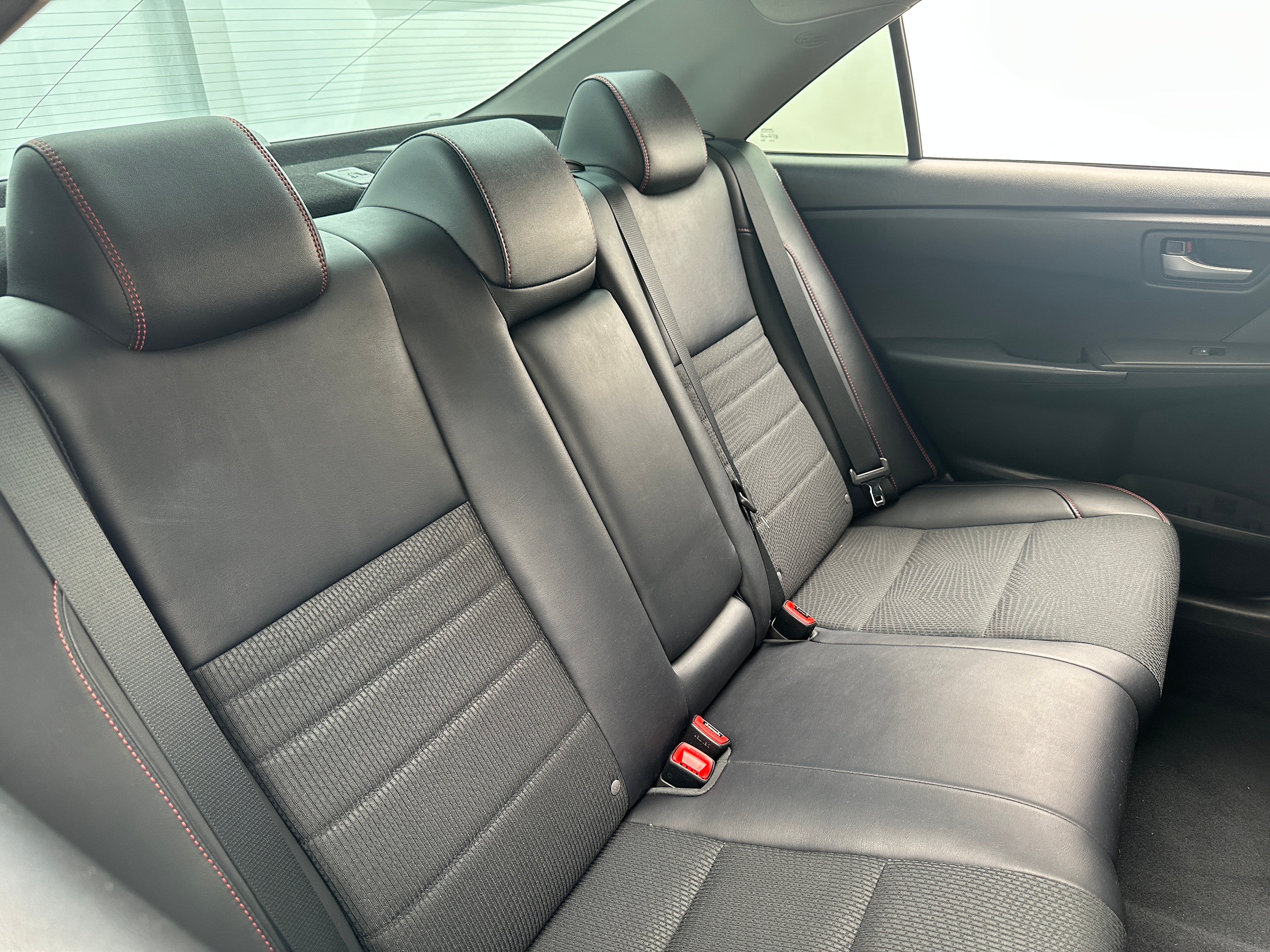2017 Toyota Camry SE 5