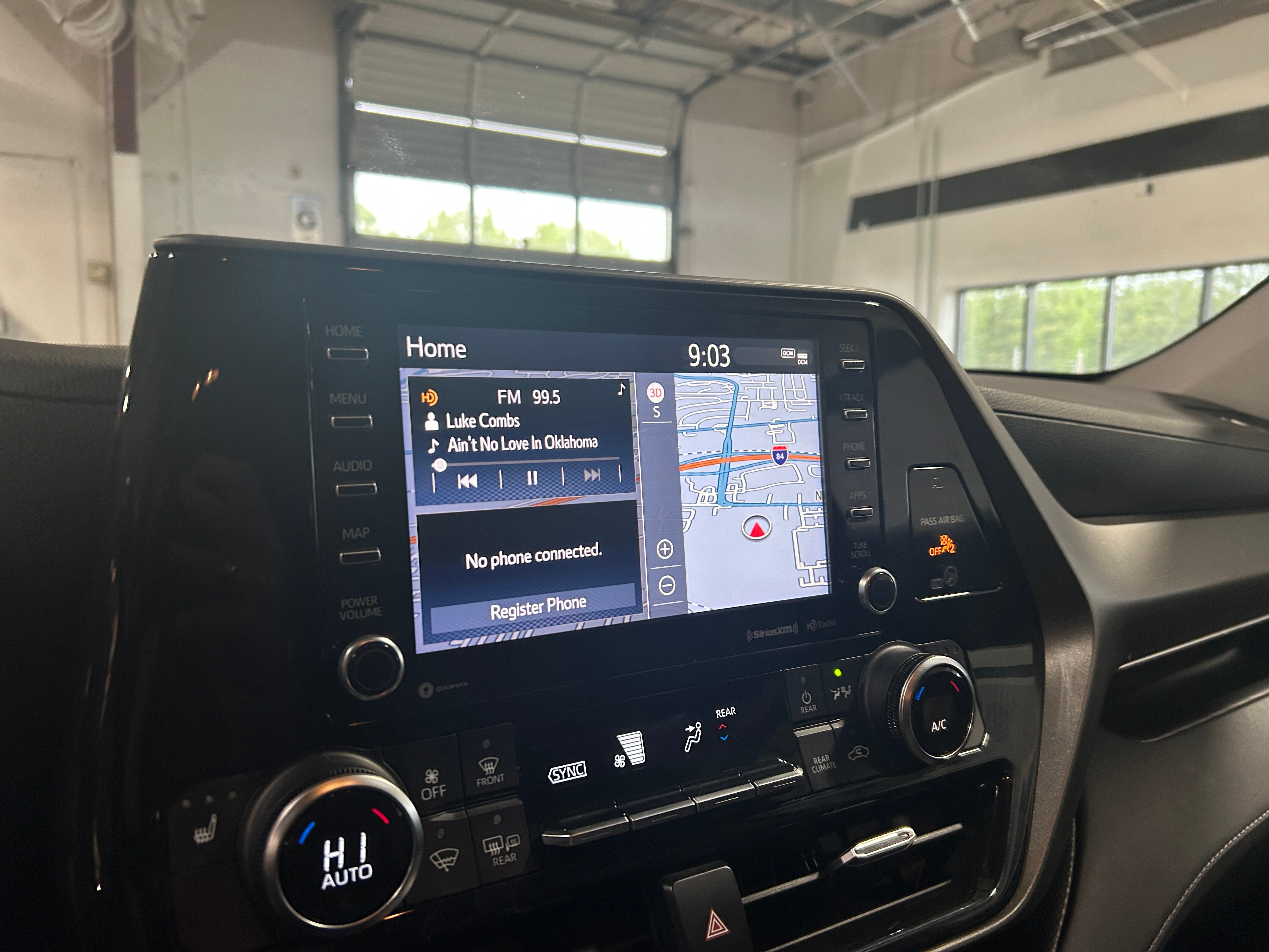 2021 Toyota Highlander XLE 3