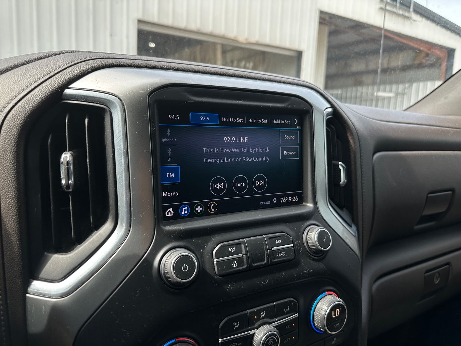 Thumbnail: 2019 Chevrolet Silverado 1500 - 4