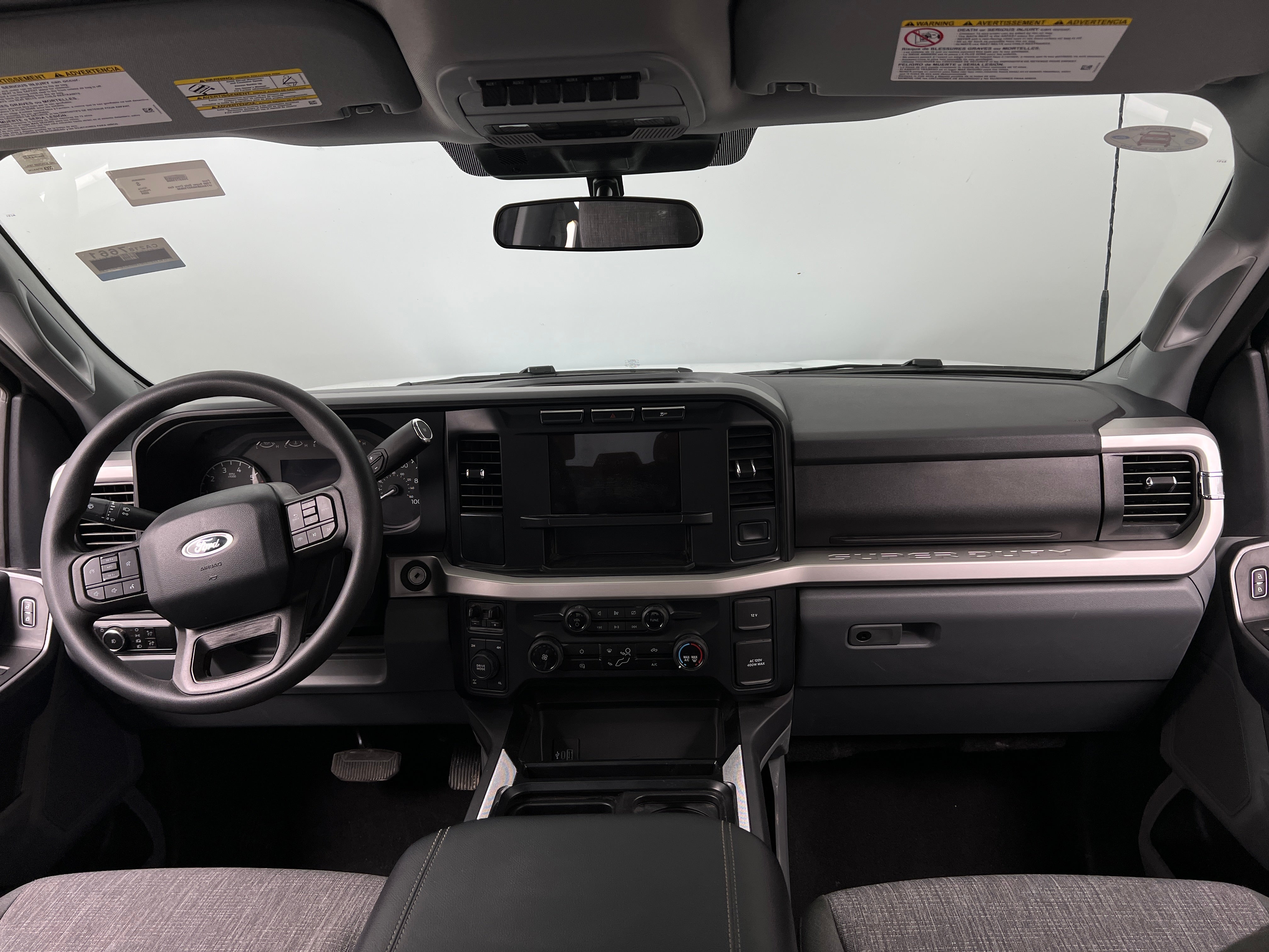 2024 Ford Econoline E-350 3