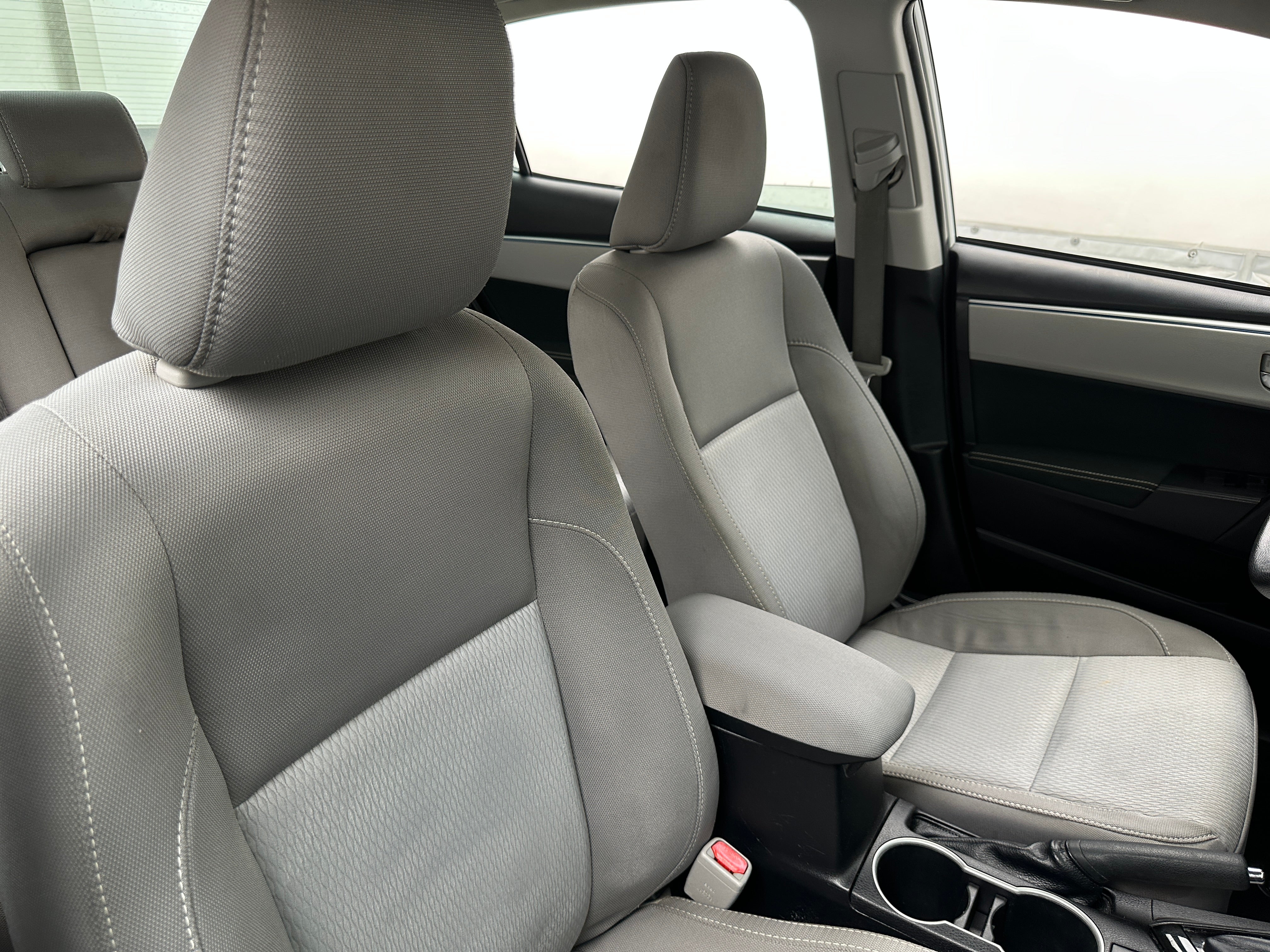 2016 Toyota Corolla LE 2