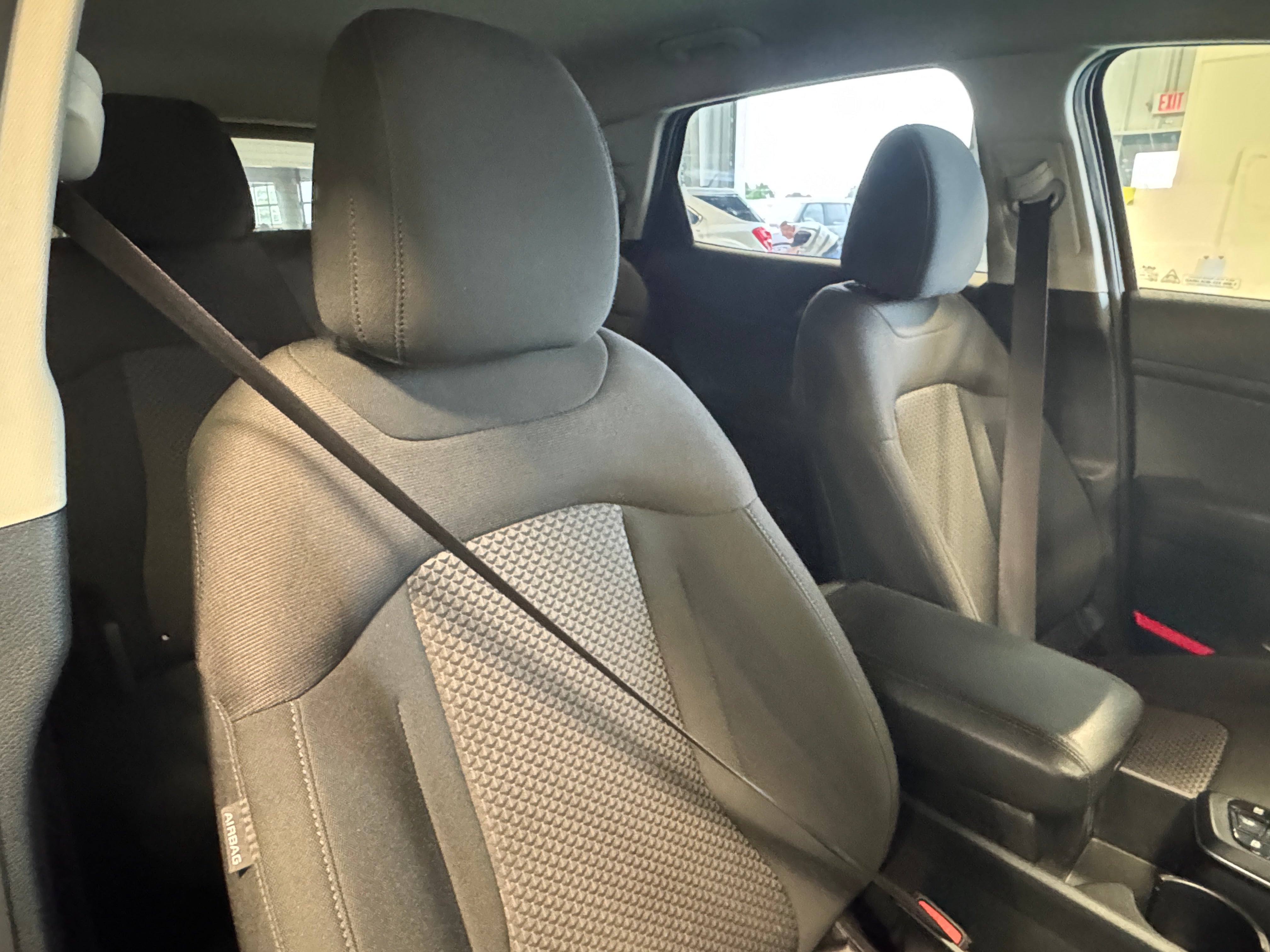 2024 Kia Sportage LX 2
