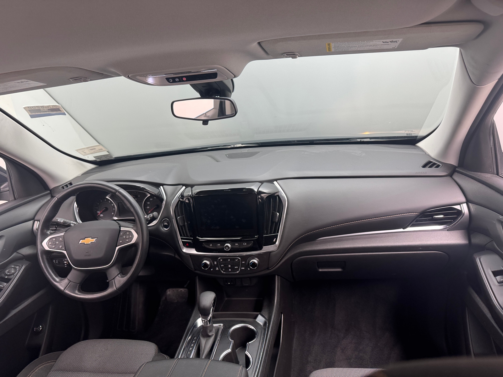 Thumbnail: 2021 Chevrolet Traverse - 3
