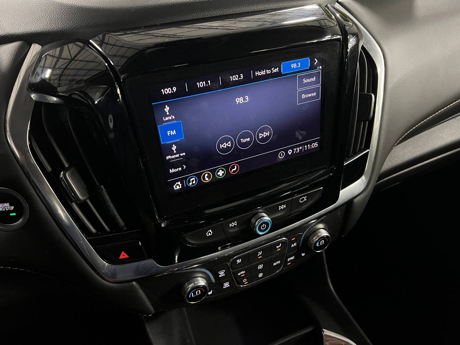 Thumbnail: 2021 Chevrolet Traverse - 4