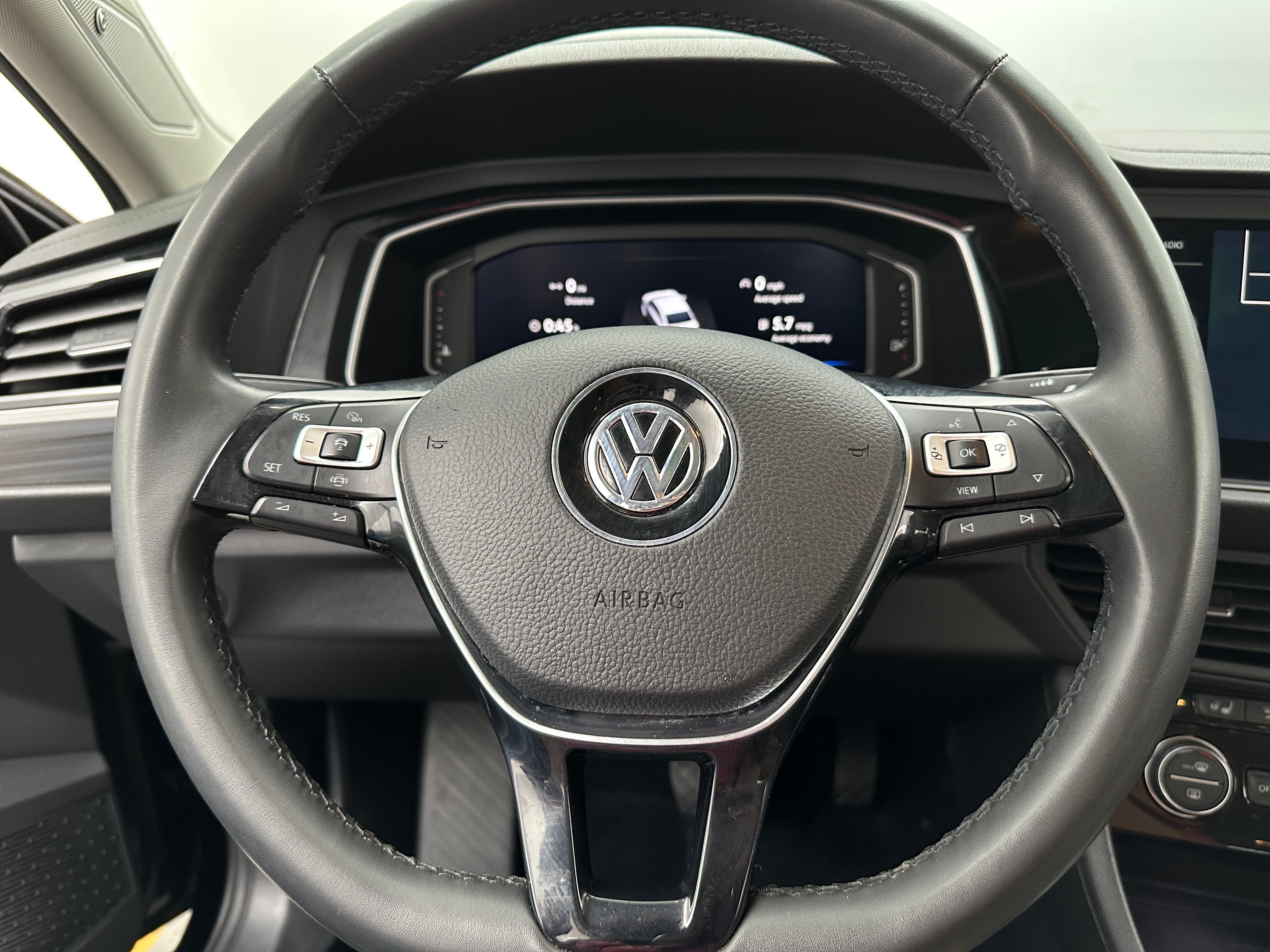 2020 Volkswagen Jetta SEL 4