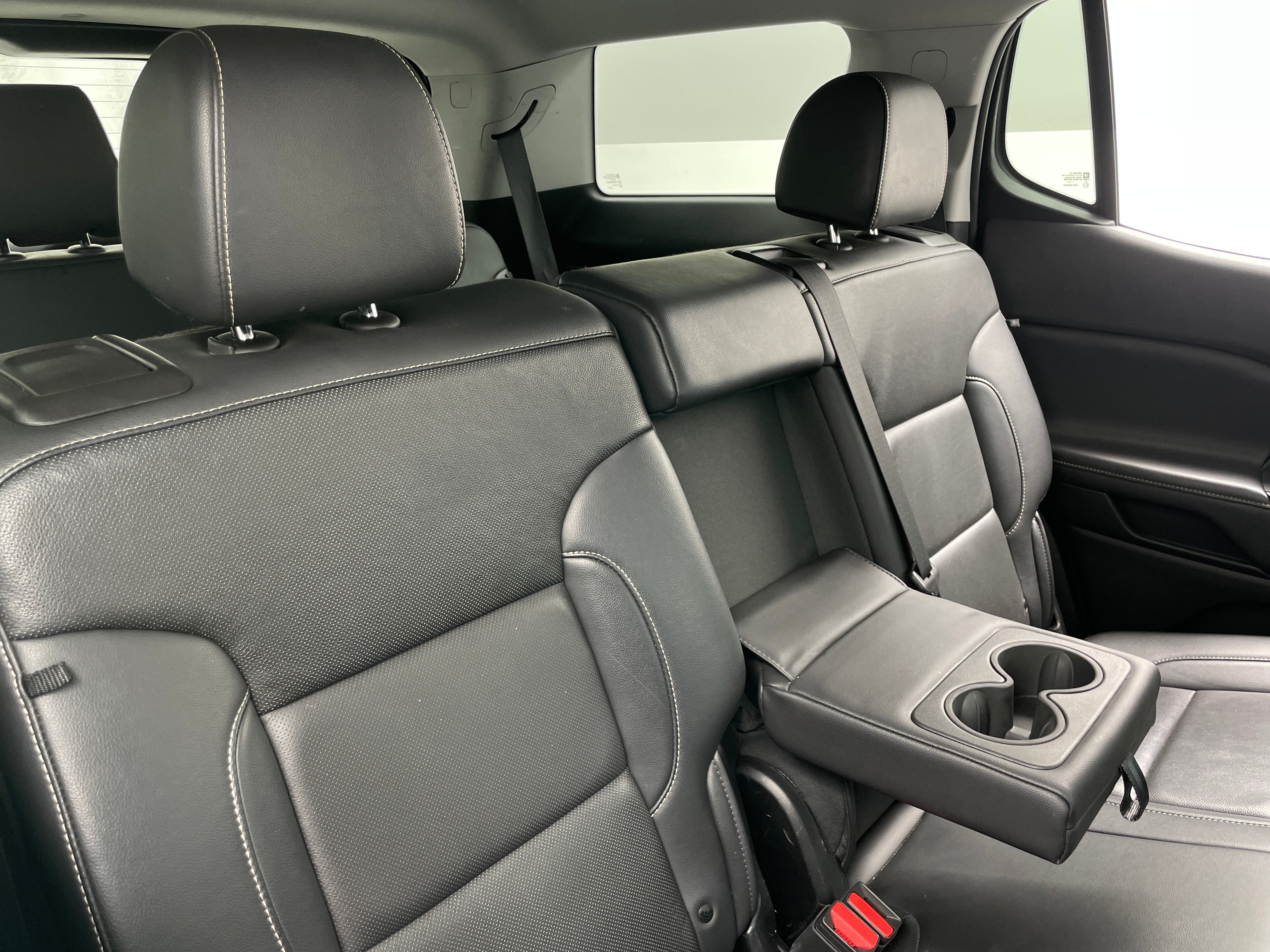 2023 GMC Acadia SLT 5