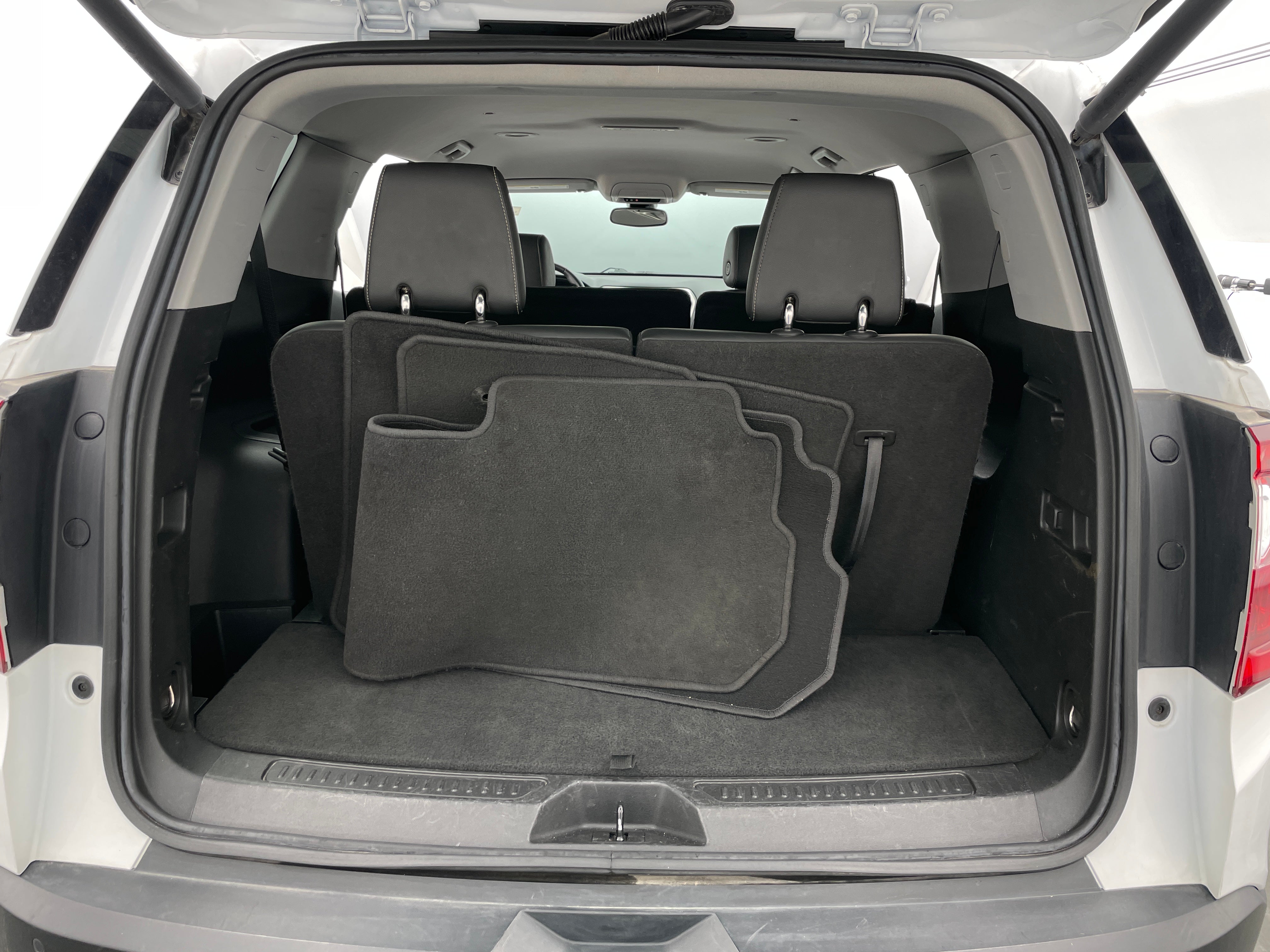 2023 GMC Acadia SLT 6