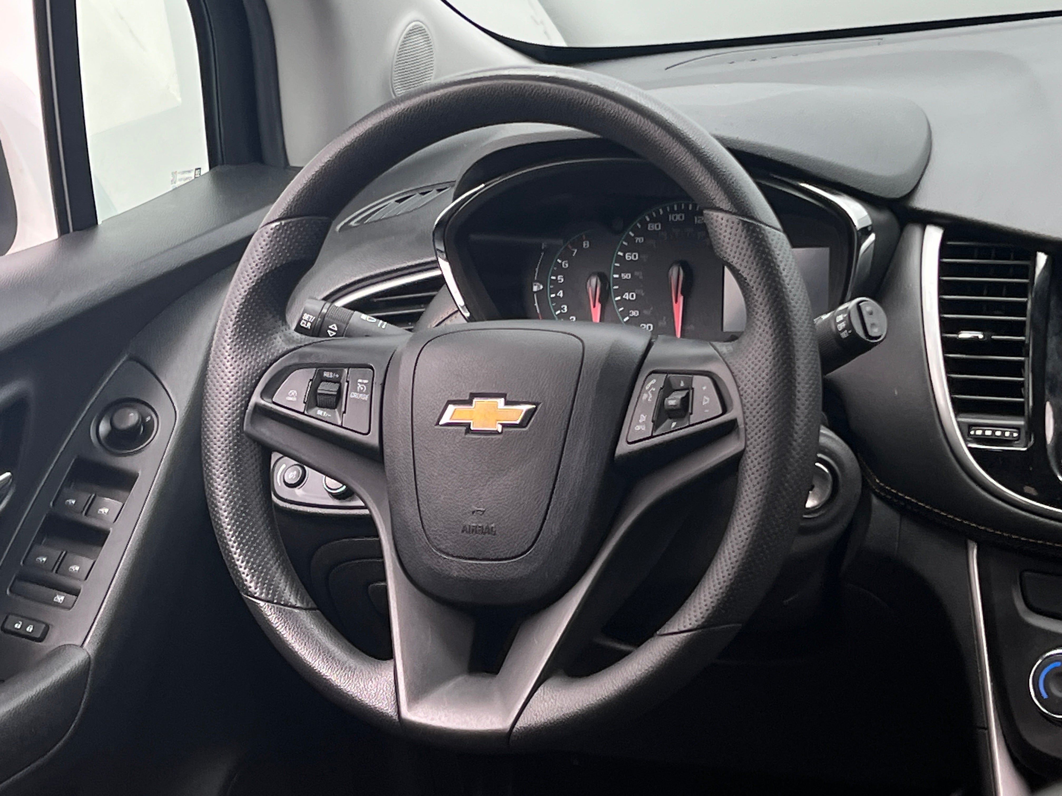 2022 Chevrolet Trax LT 5