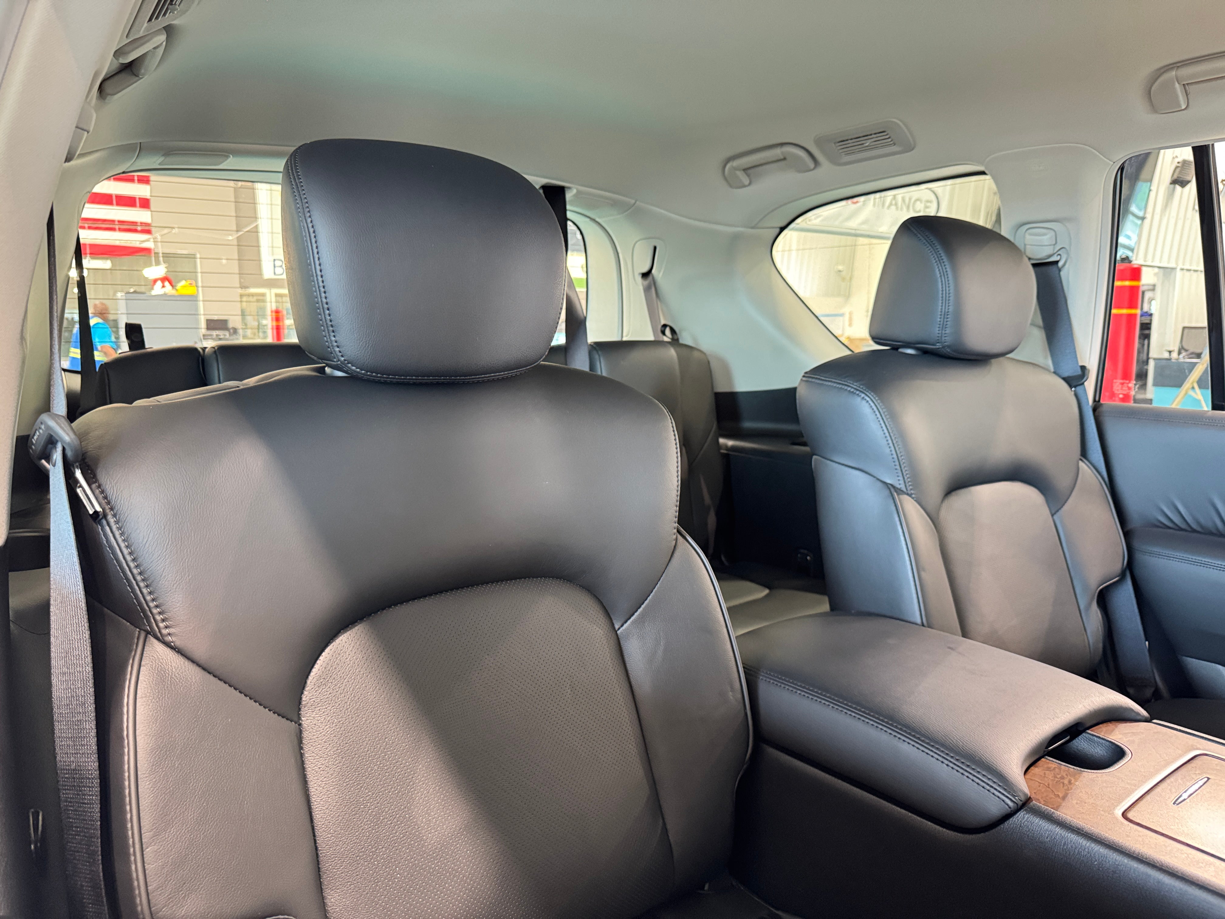 2024 Nissan Armada SL 5