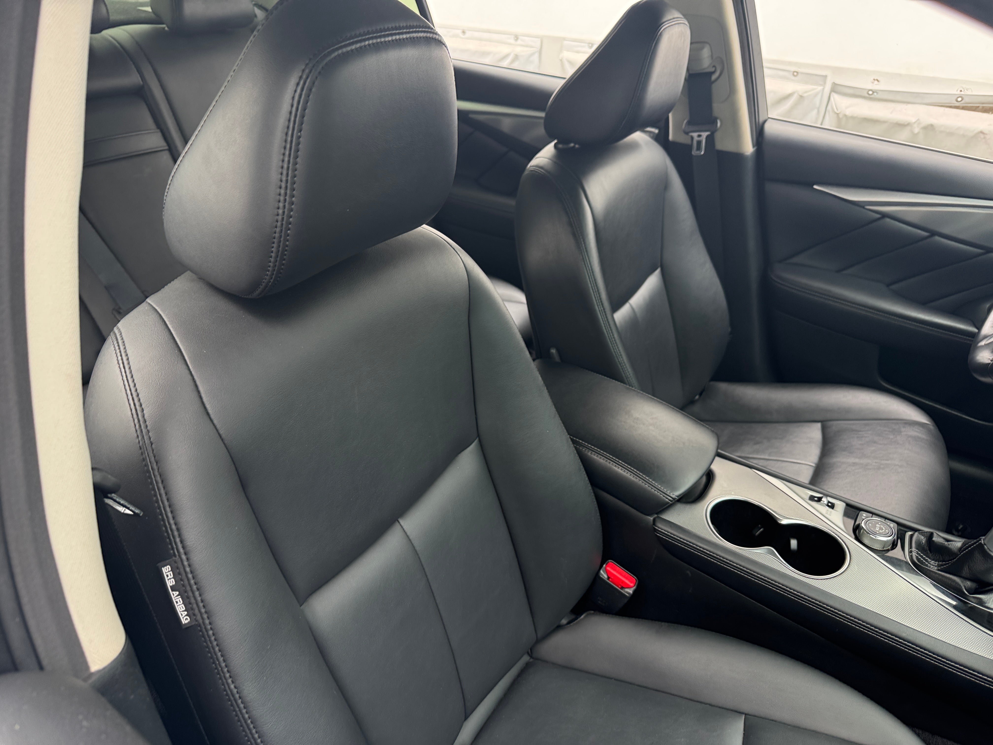 2015 INFINITI Q50 Premium 2