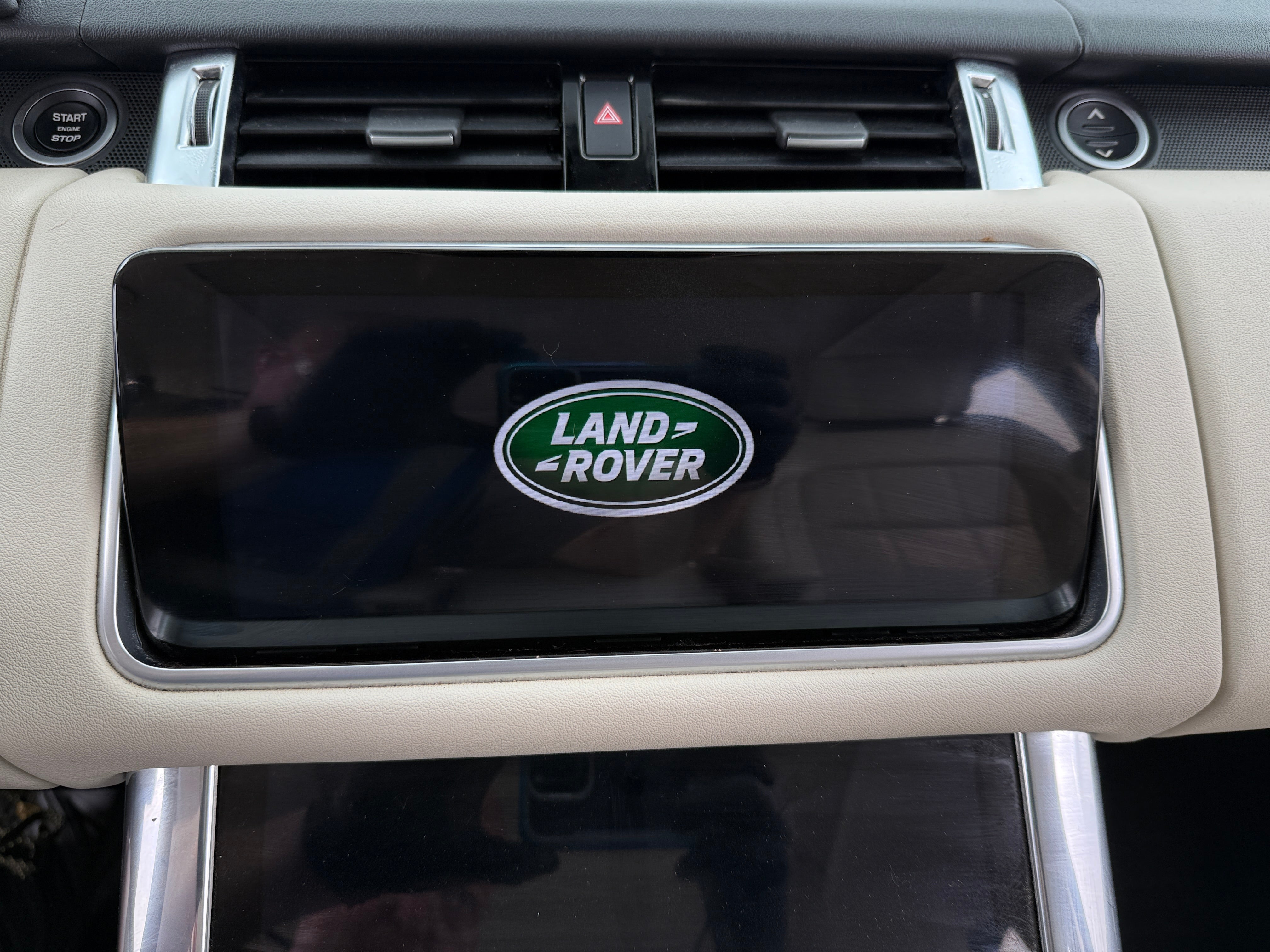 2018 Land Rover Range Rover Sport HSE 3
