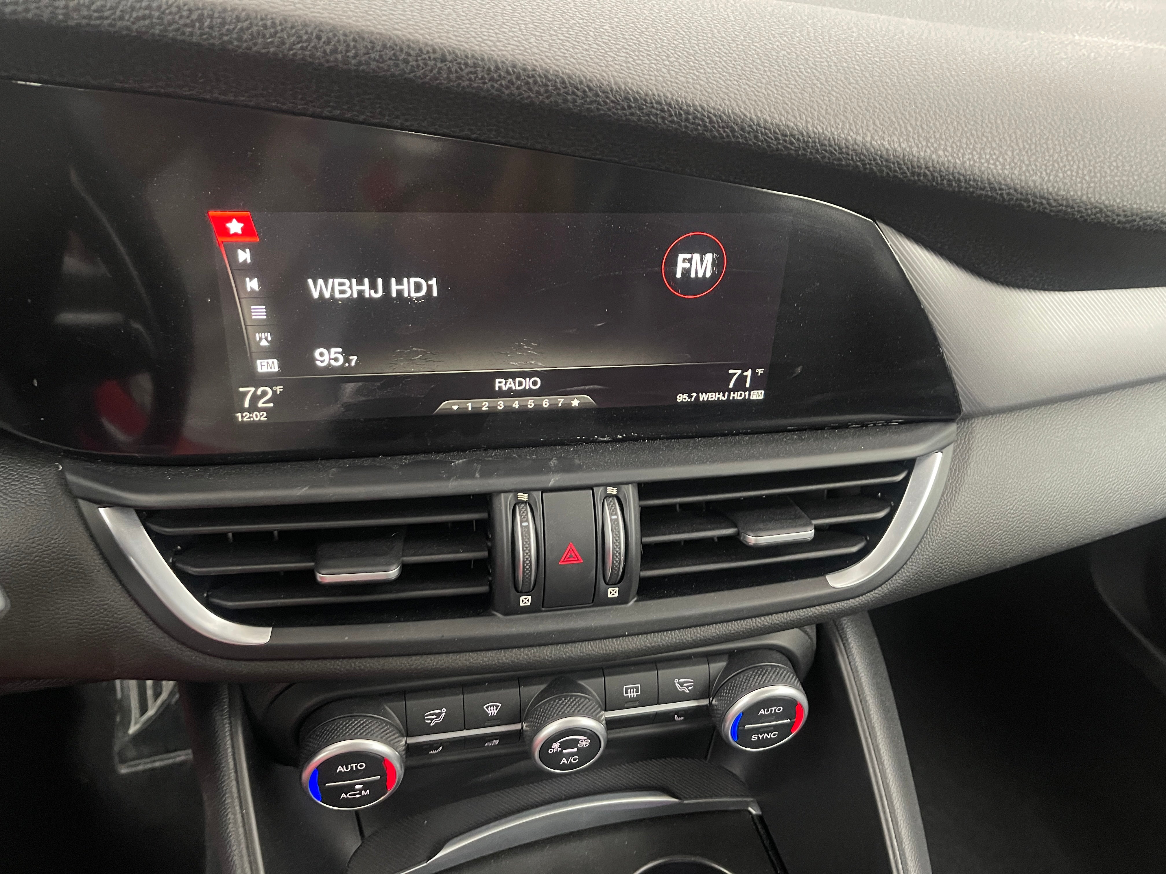 2018 Alfa Romeo Giulia Sport 3