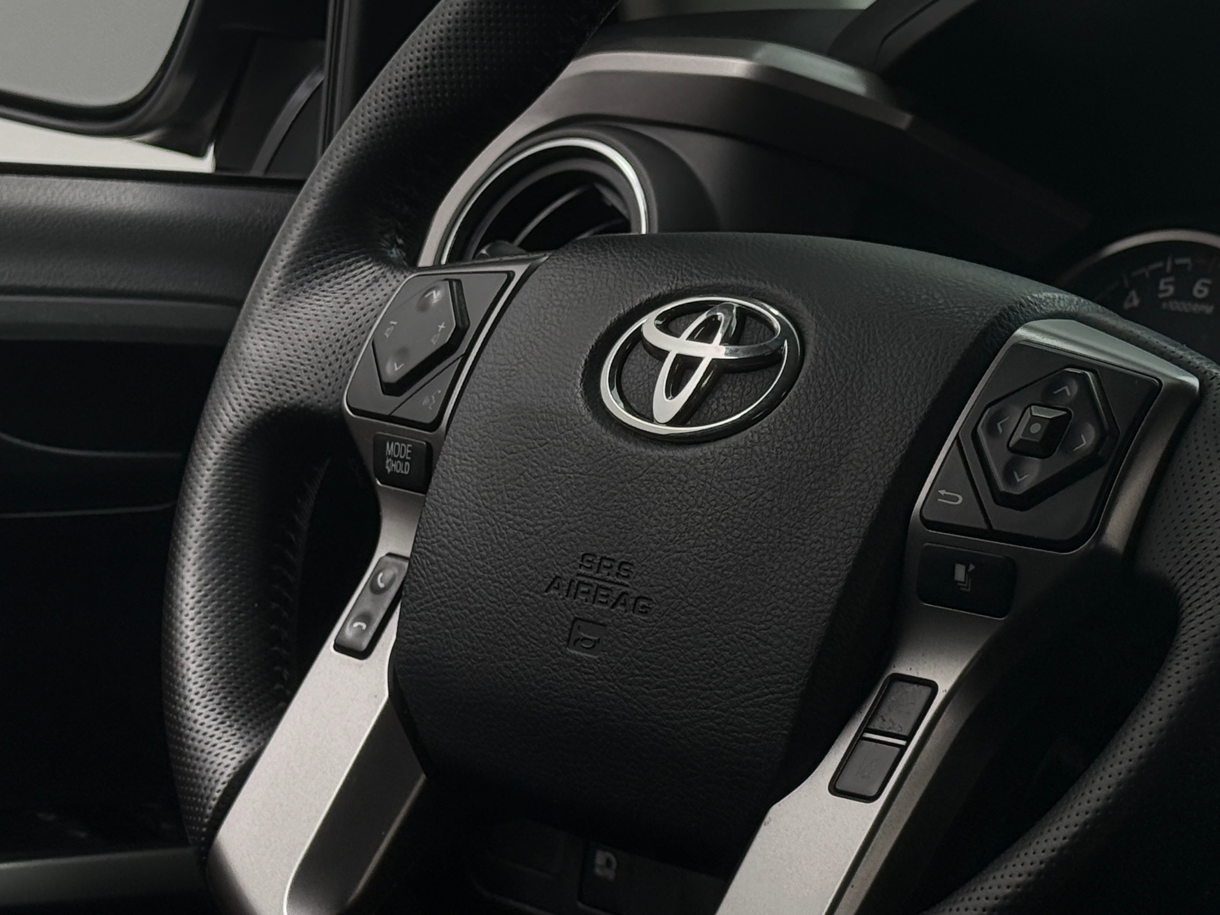 2020 Toyota Tacoma SR5 4