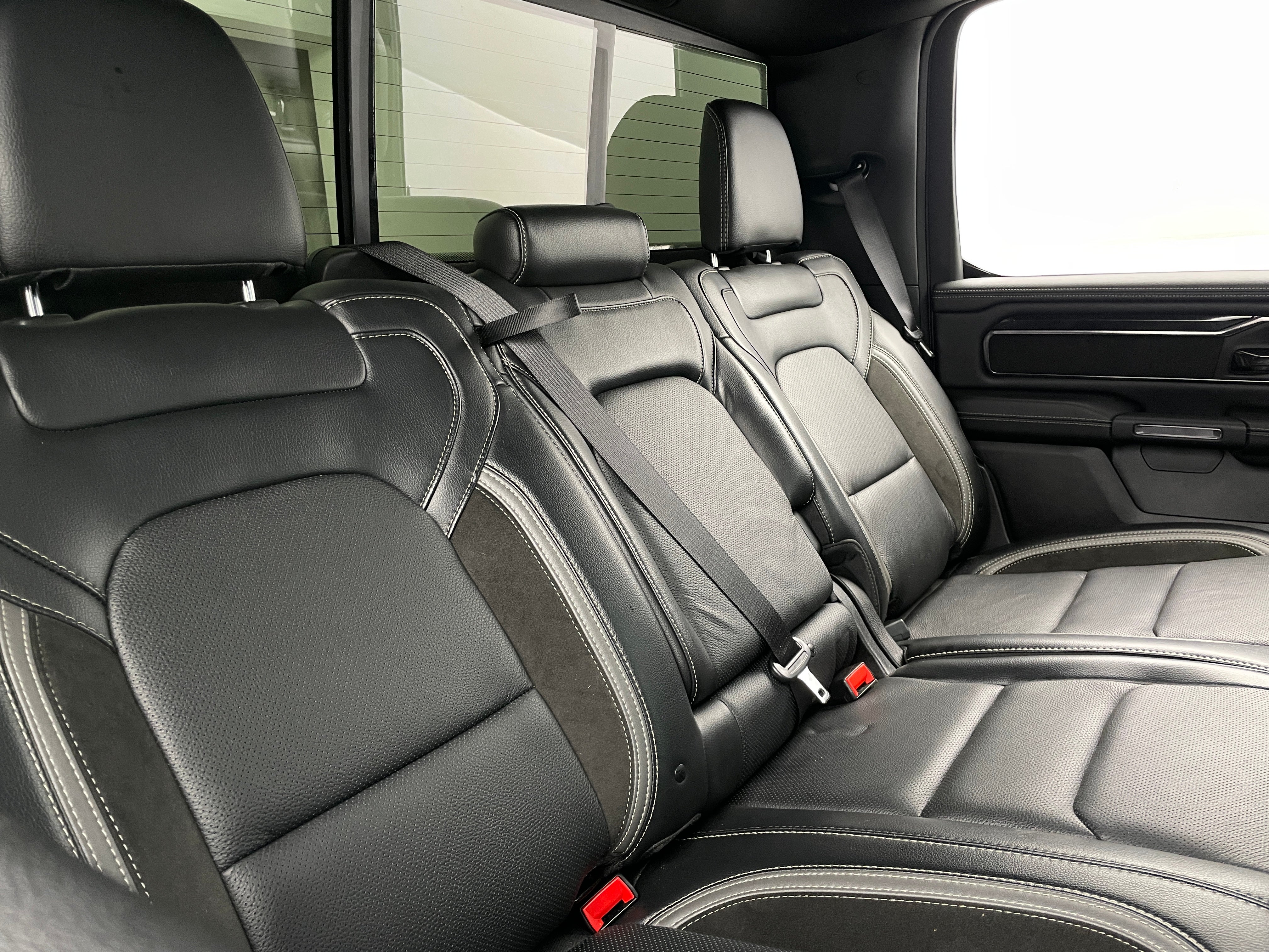 2022 RAM 1500 Laramie 5