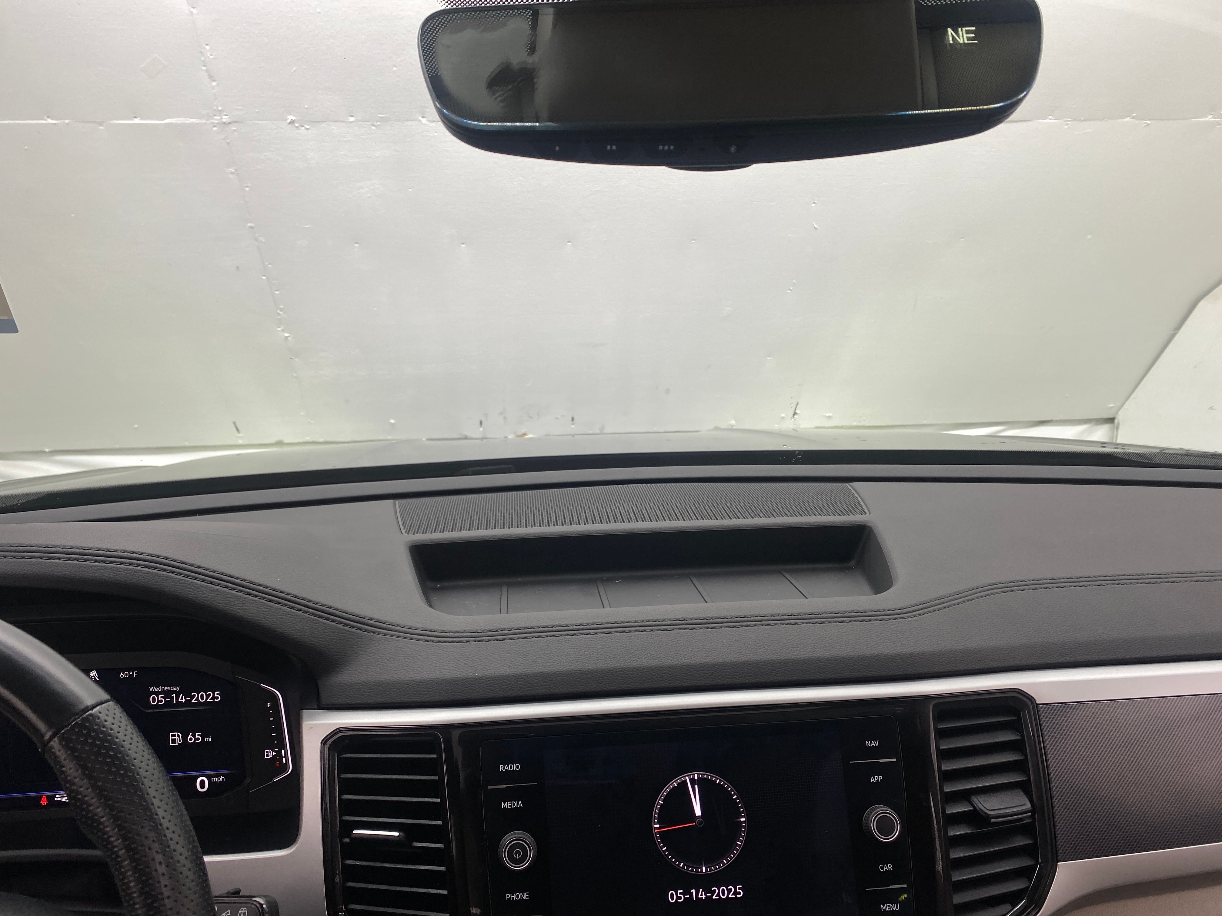 2022 Volkswagen Atlas SEL 2