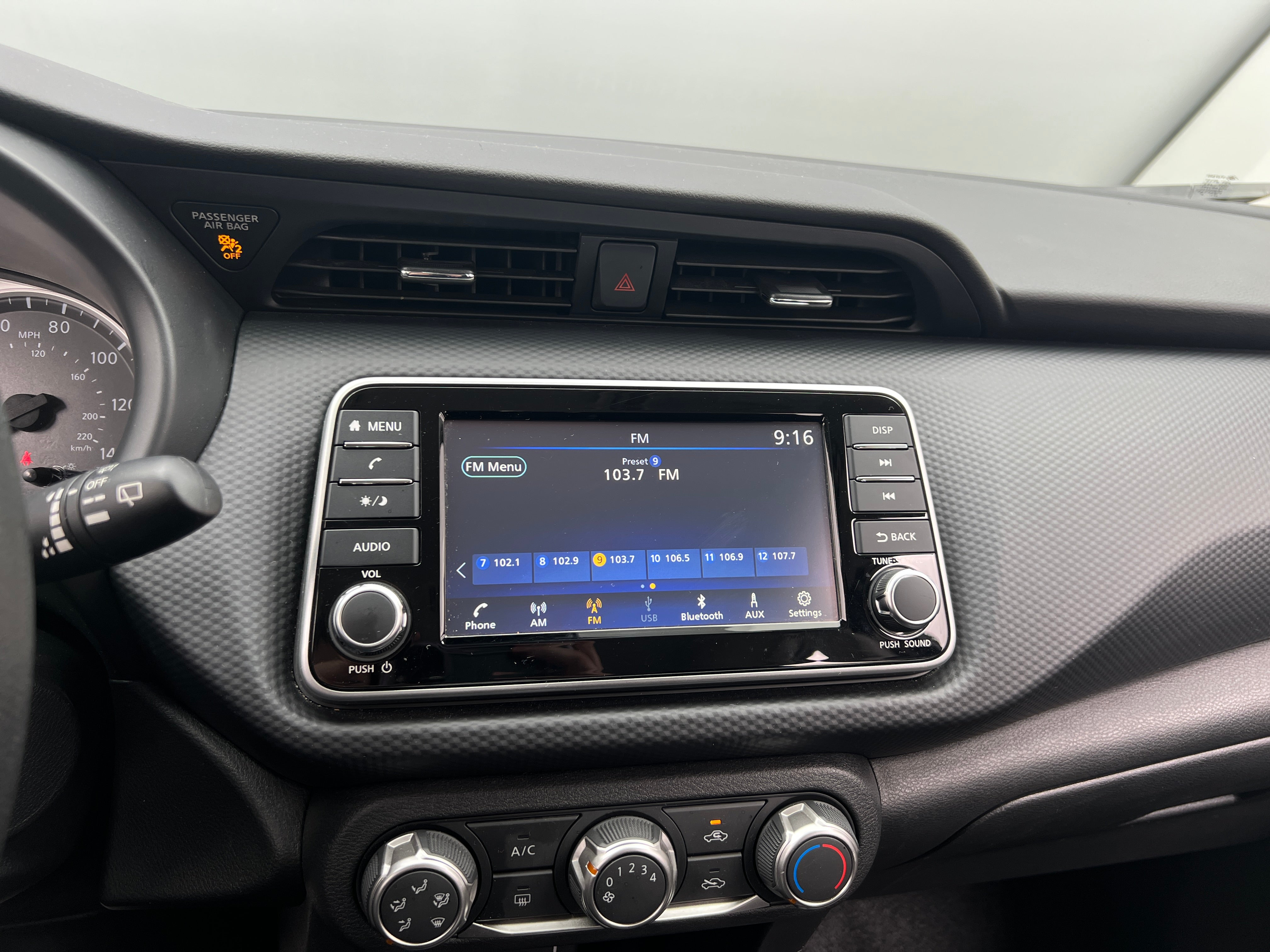 2024 Nissan Kicks S 4