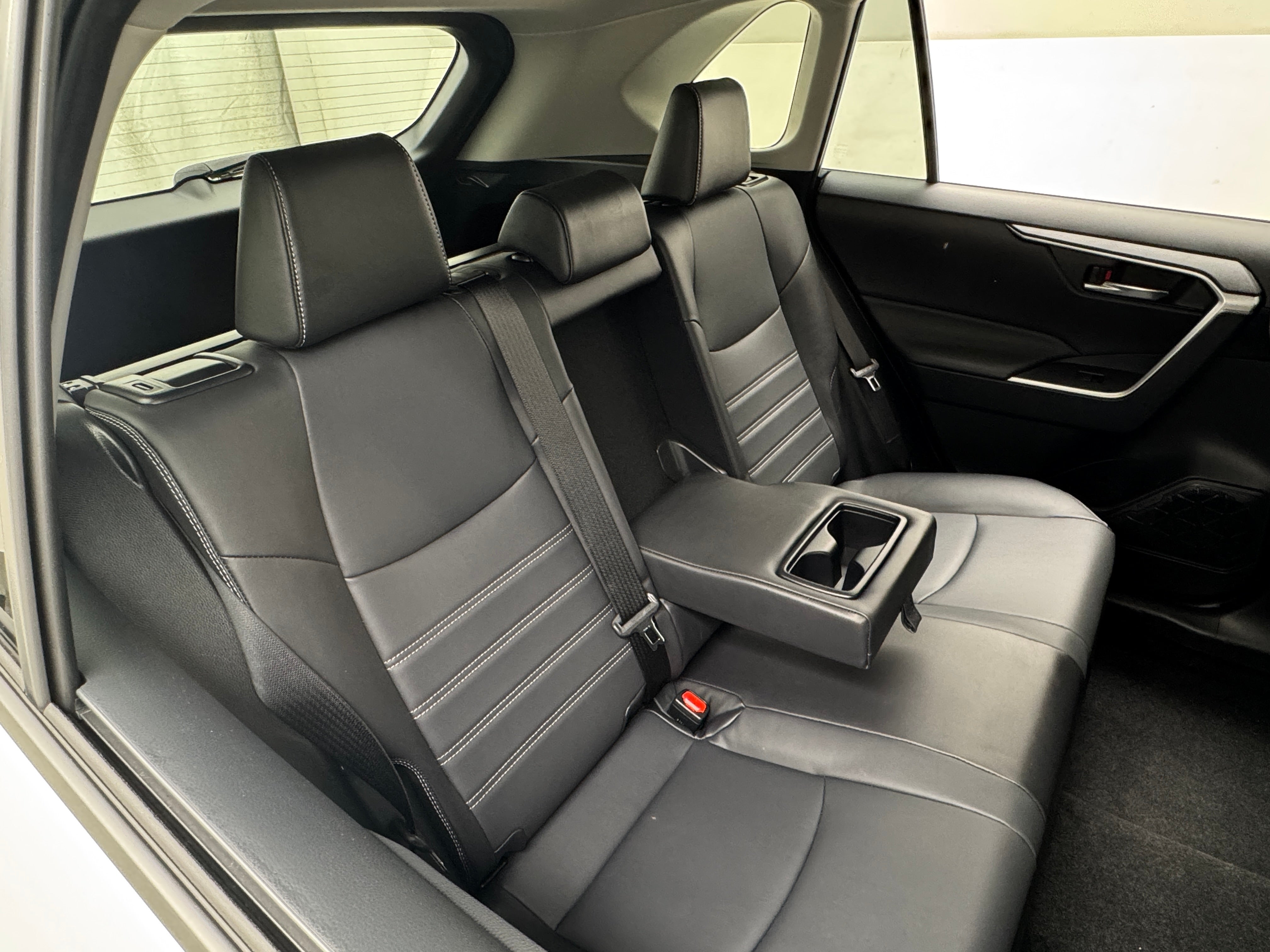 2023 Toyota RAV4 XLE Premium 5